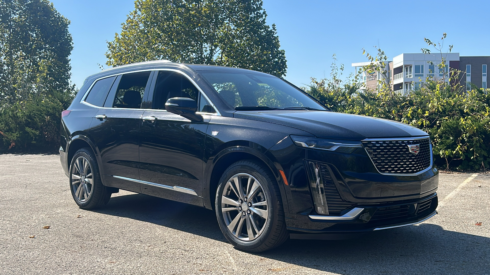 2025 Cadillac XT6 Premium Luxury 2