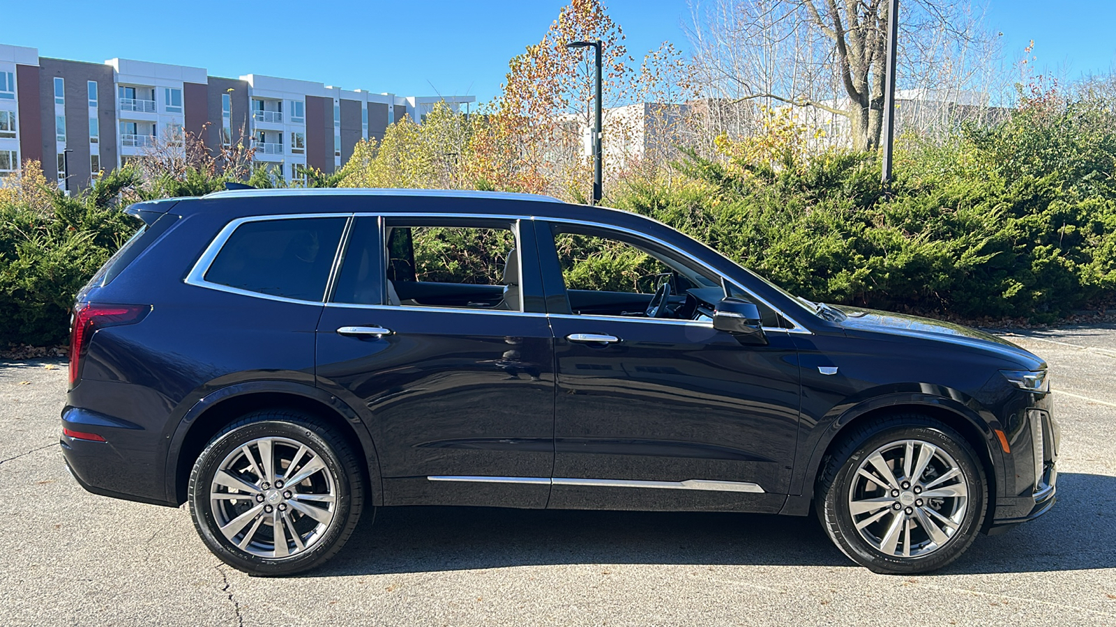 2021 Cadillac XT6 Premium Luxury 3