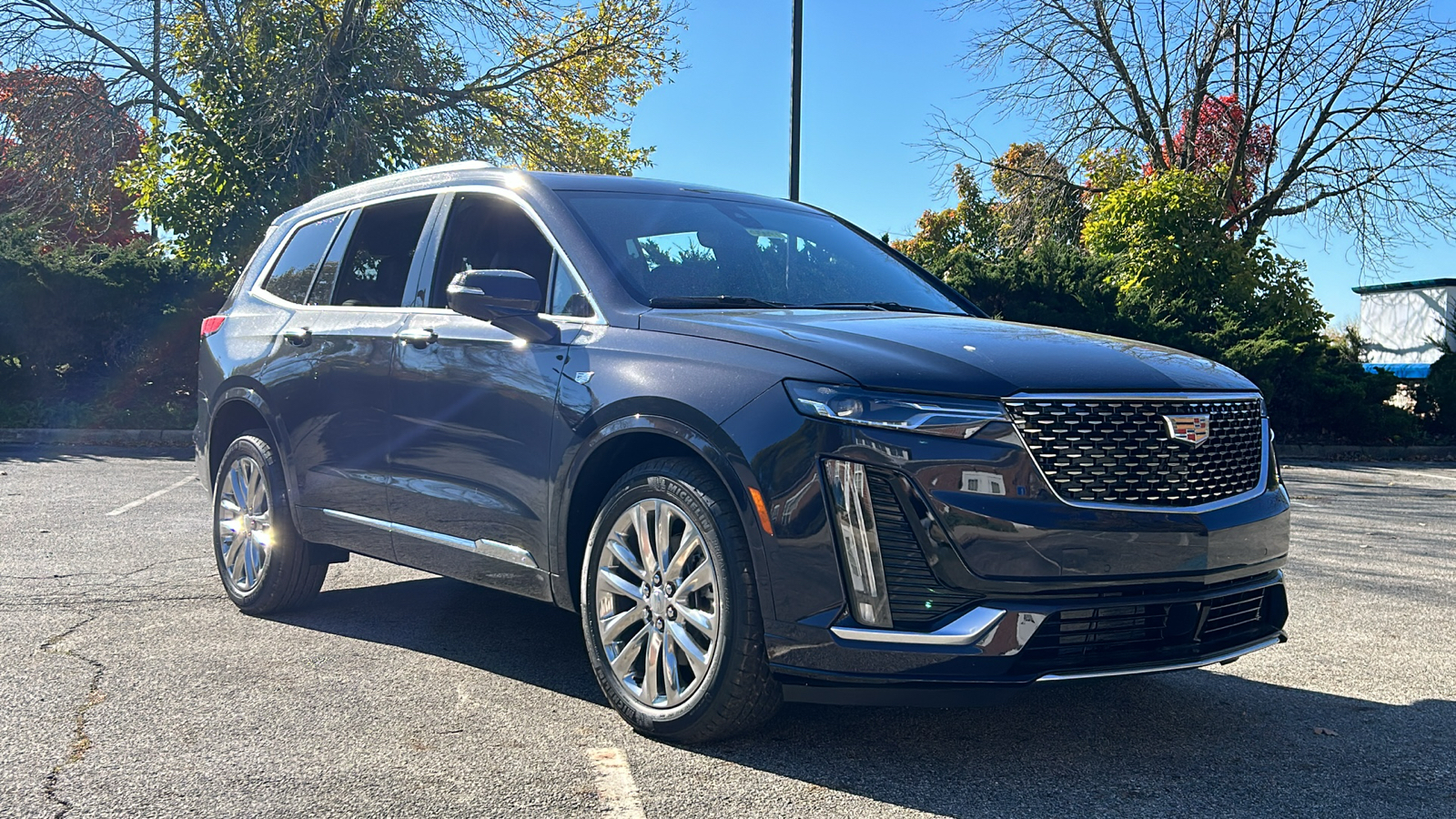 2025 Cadillac XT6 Premium Luxury 2