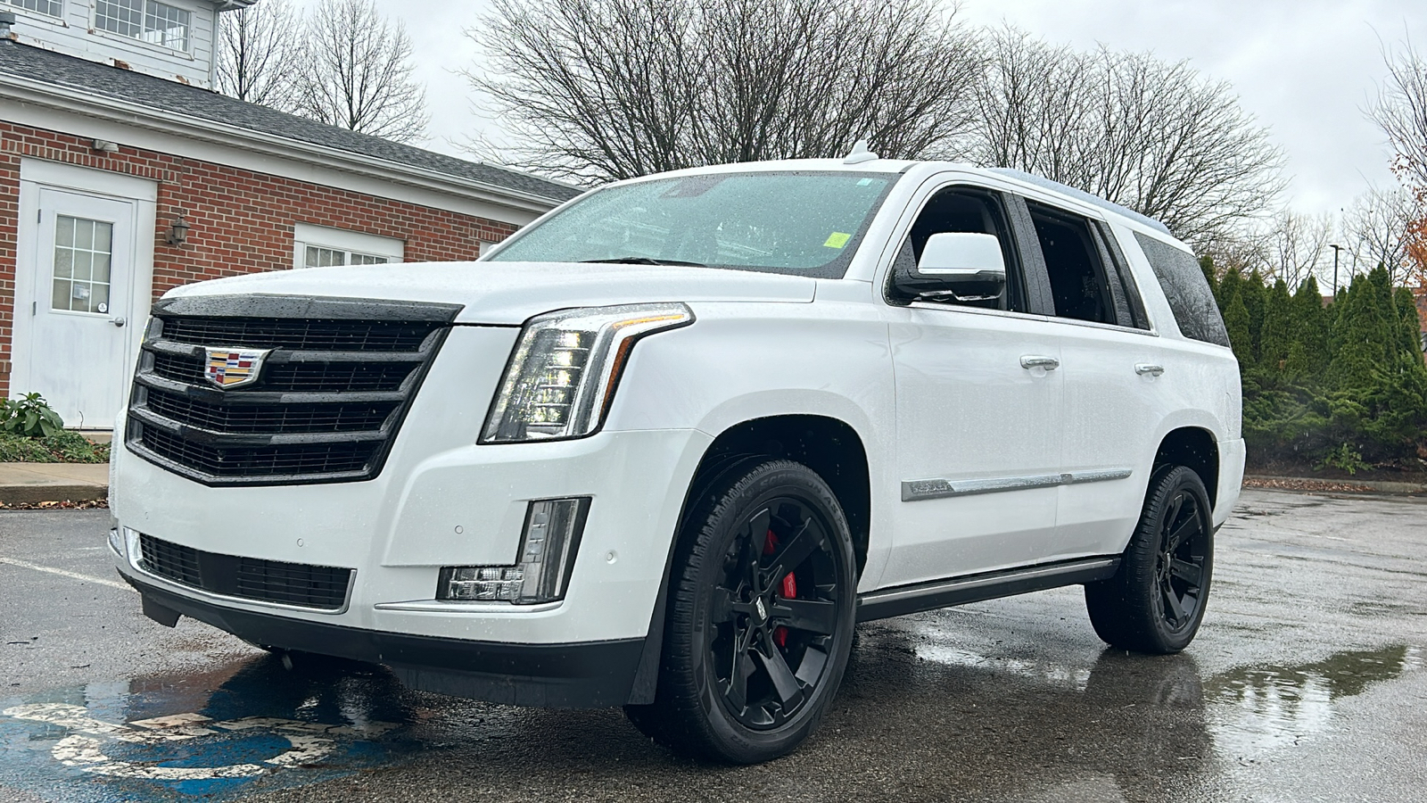 2020 Cadillac Escalade Premium Luxury 40