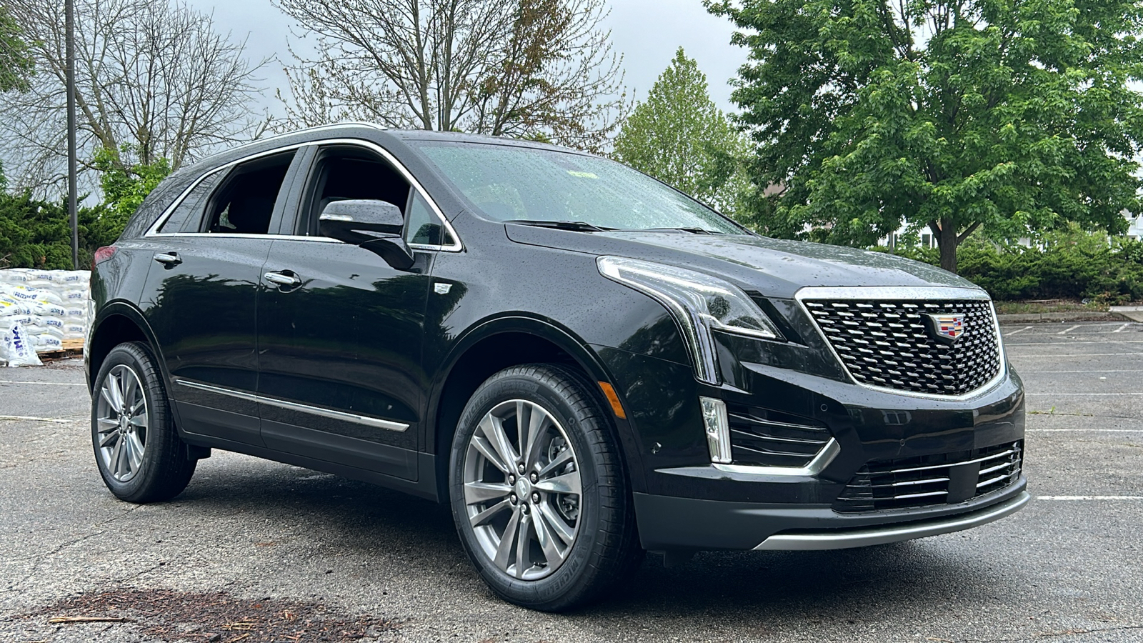 2024 Cadillac XT5 Premium Luxury 2