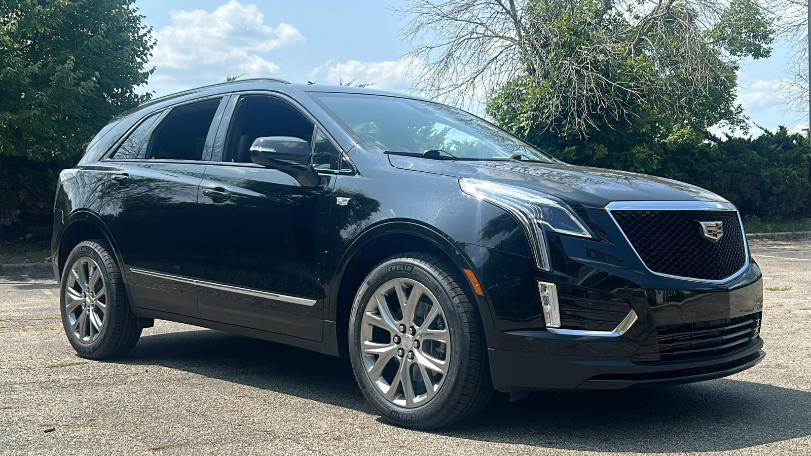 2021 Cadillac XT5 Sport 2