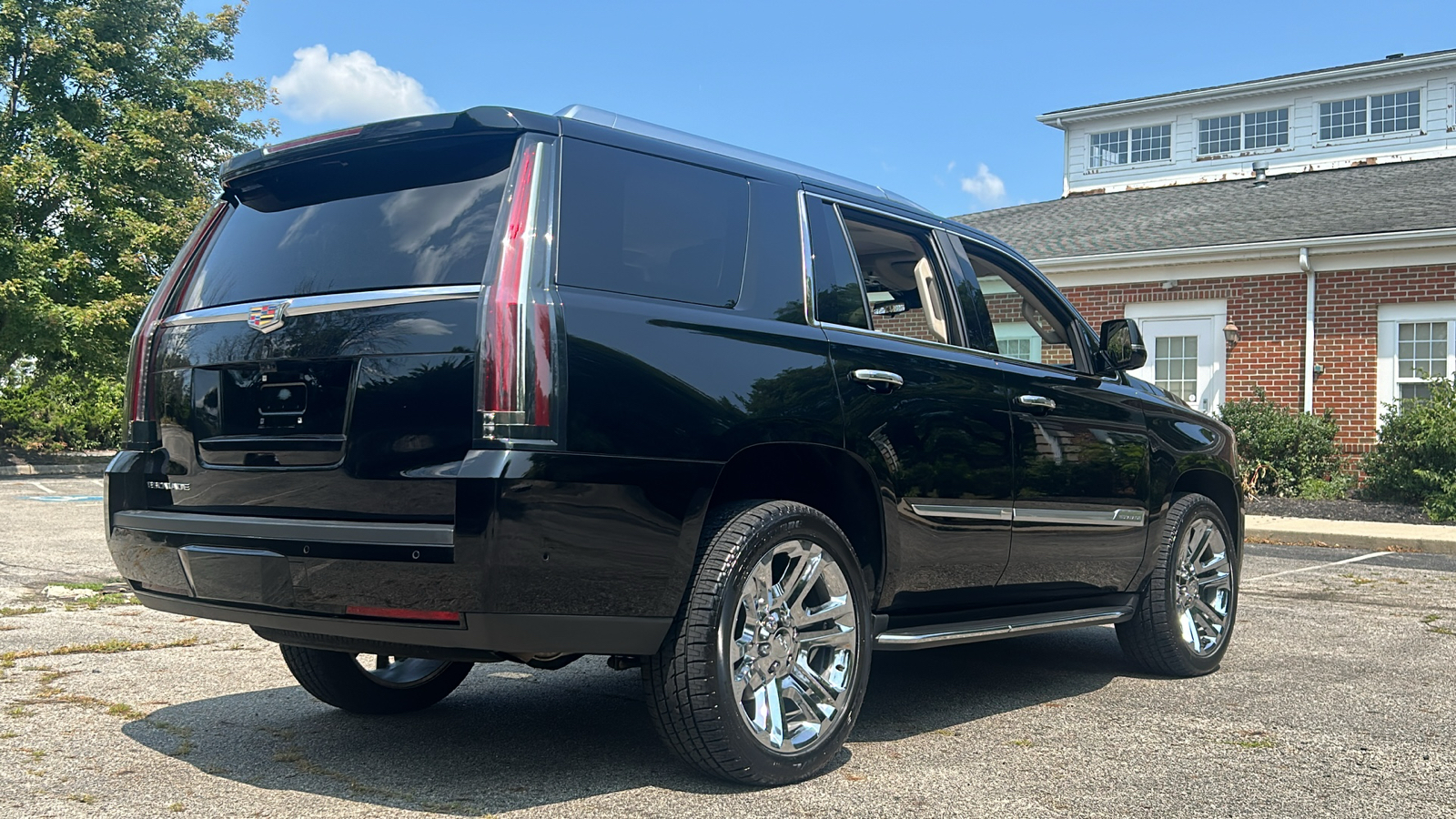 2020 Cadillac Escalade Premium Luxury 10