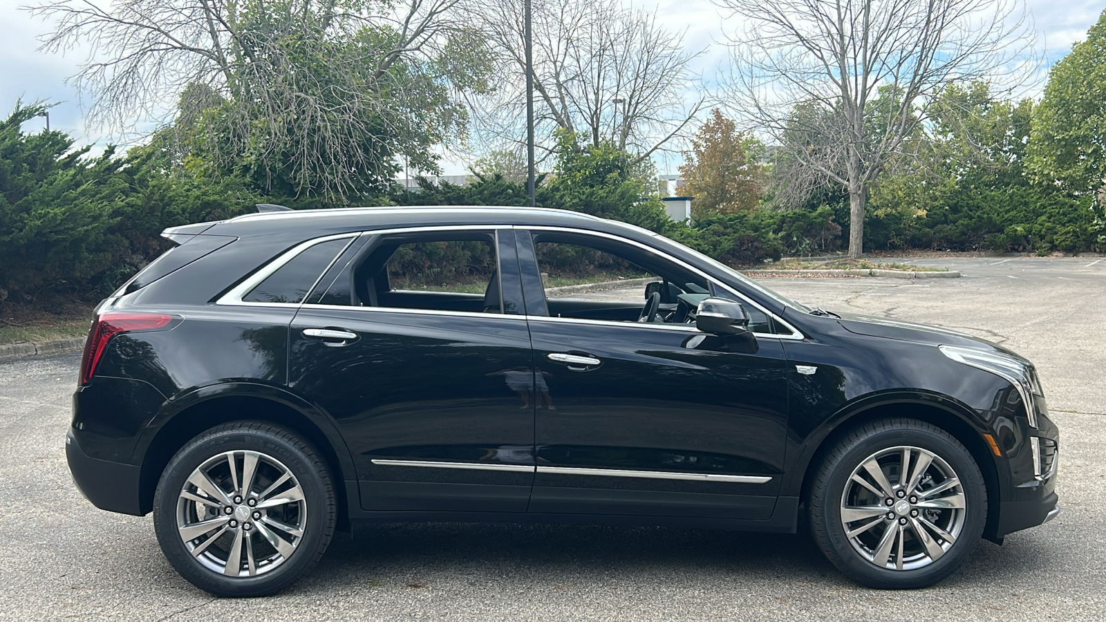 2025 Cadillac XT5 Premium Luxury 3