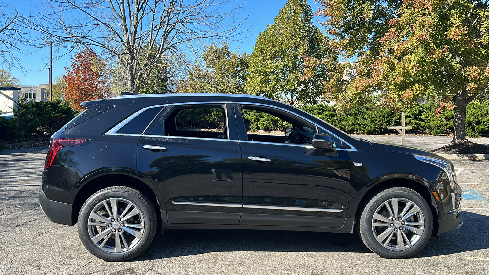 2025 Cadillac XT5 Premium Luxury 4