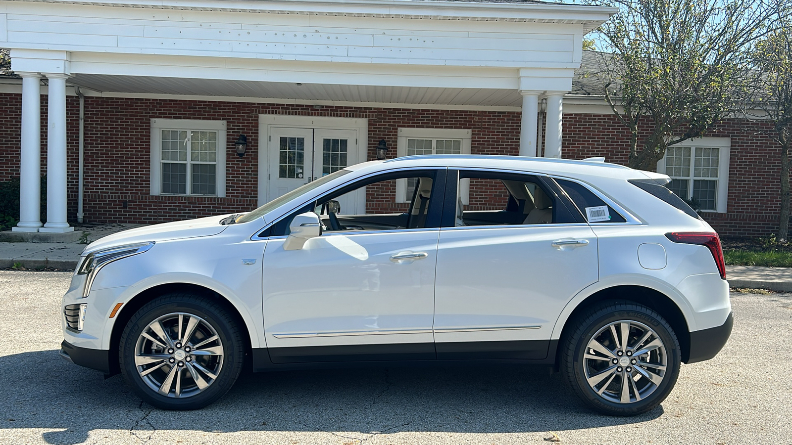 2025 Cadillac XT5 Premium Luxury 16