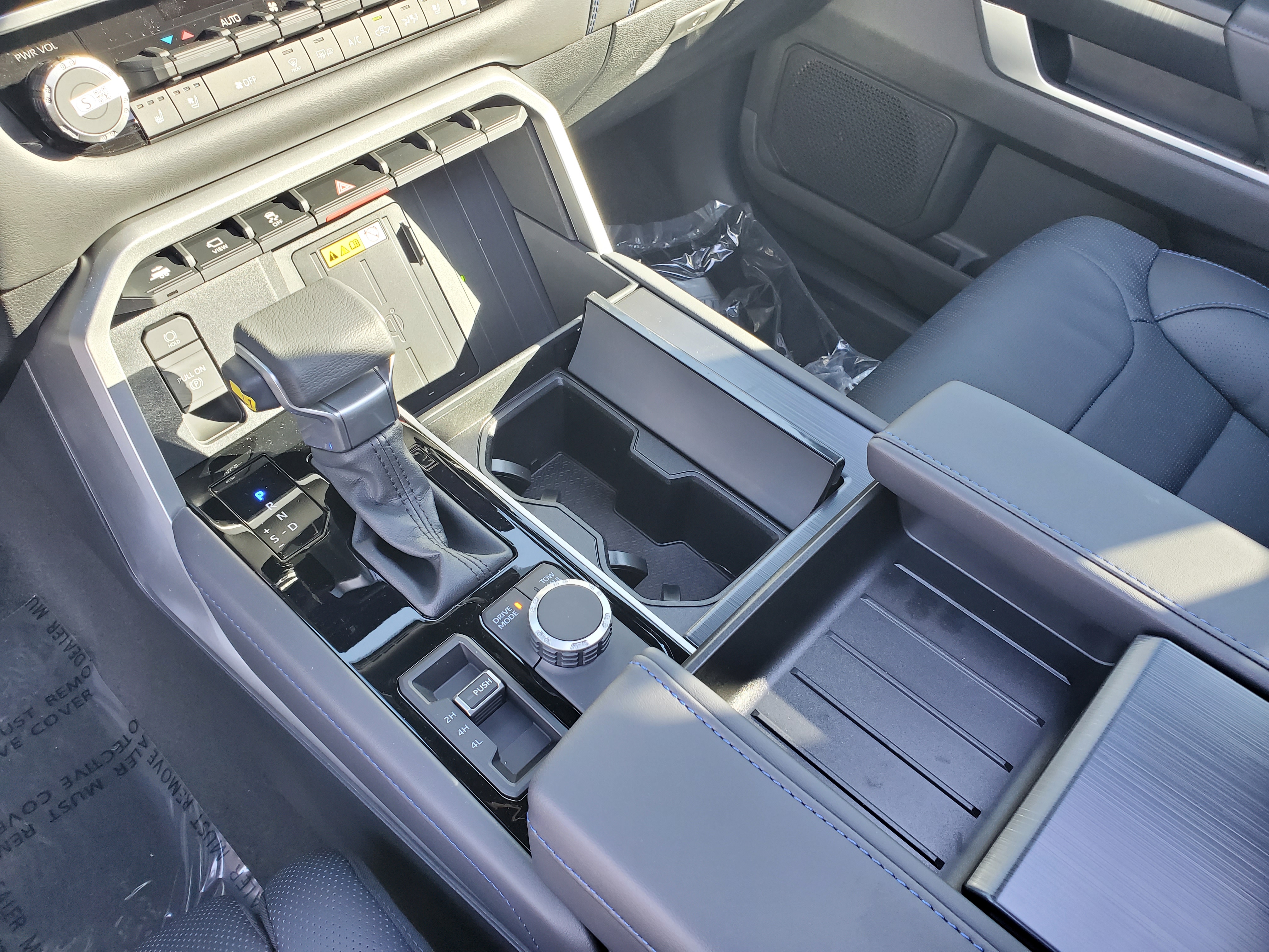 2024 Toyota Tundra 4WD Platinum Hybrid 14