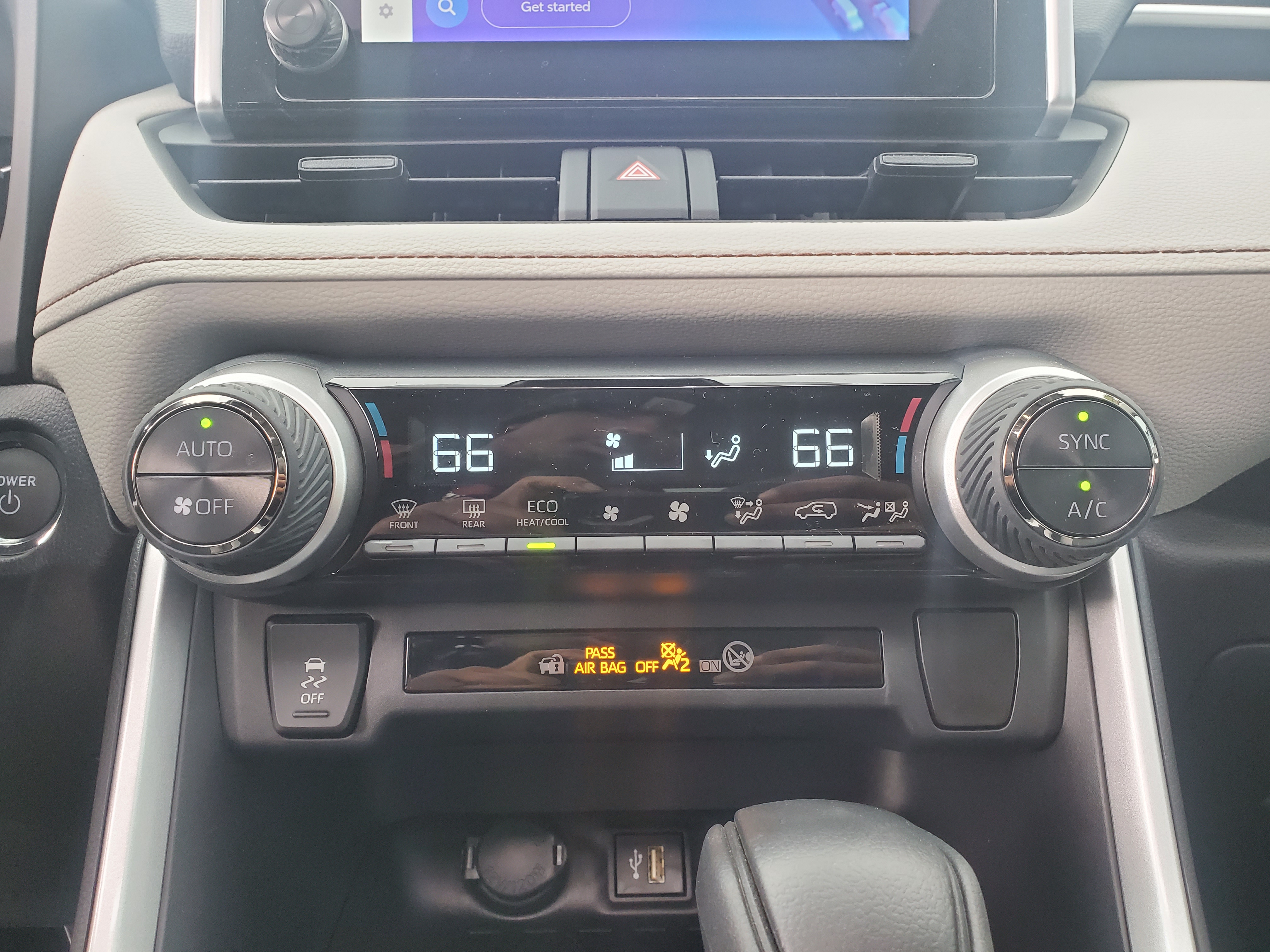 2024 Toyota RAV4 Hybrid XLE 13