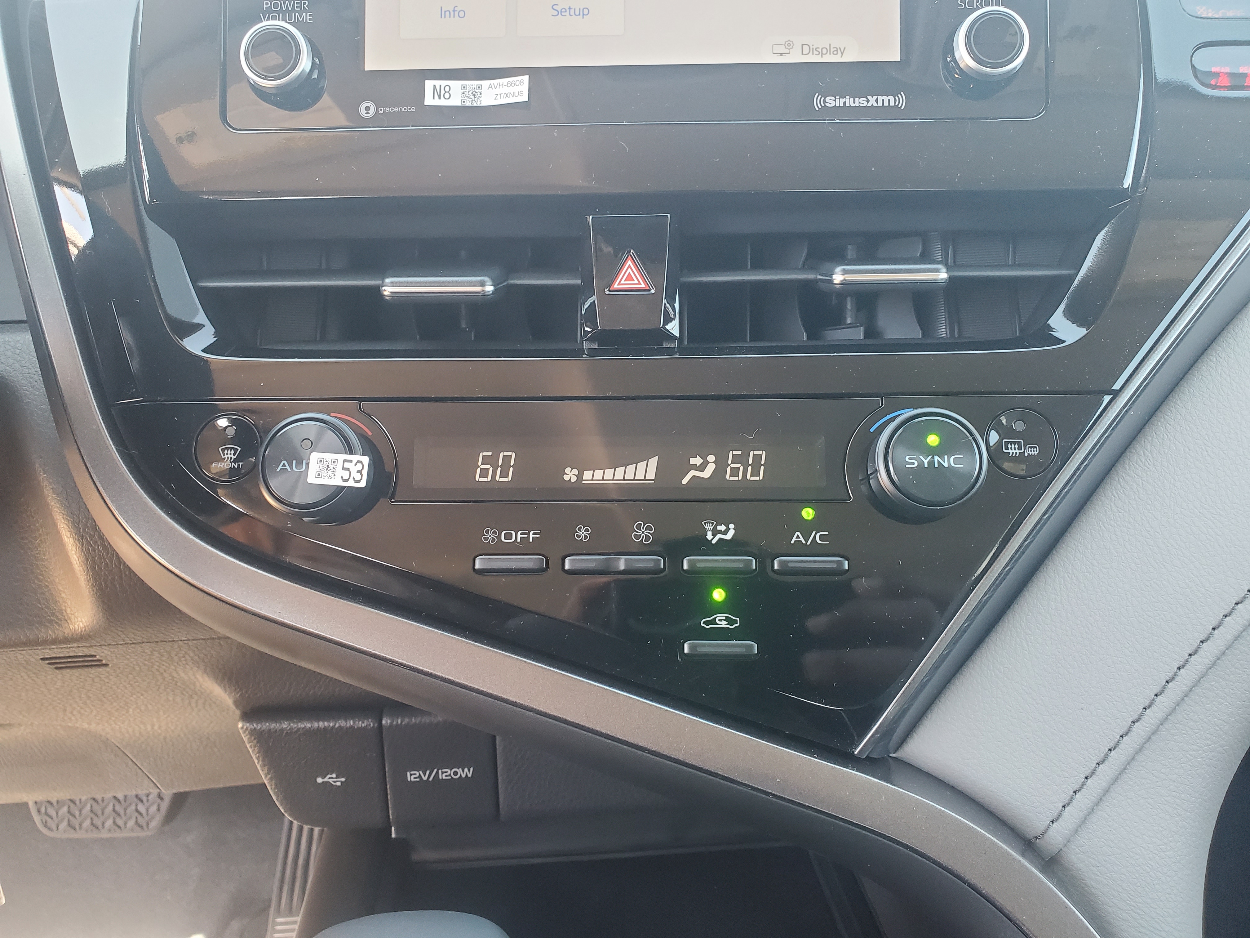2024 Toyota Camry SE 13