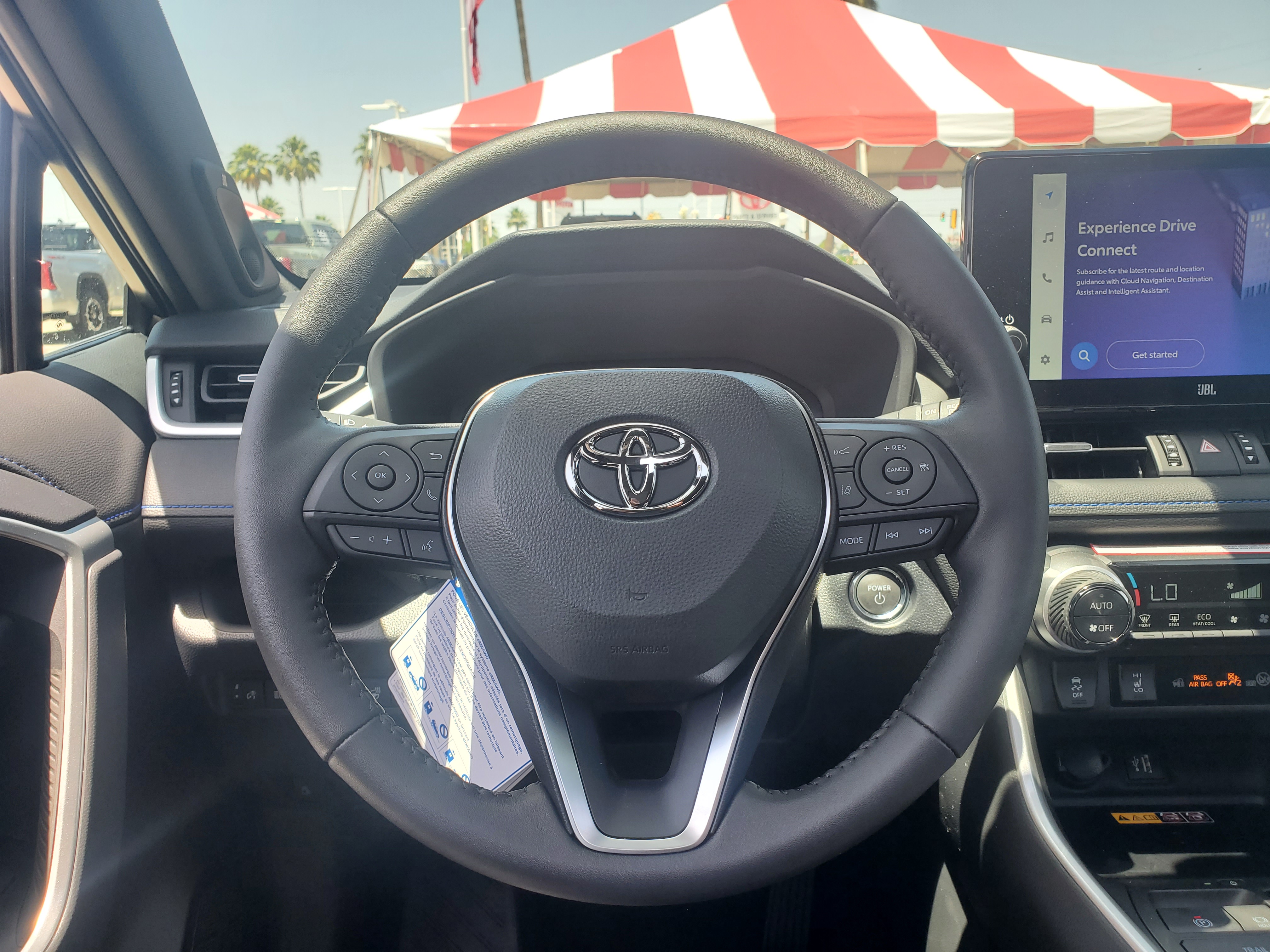 2024 Toyota RAV4 Hybrid XSE 8