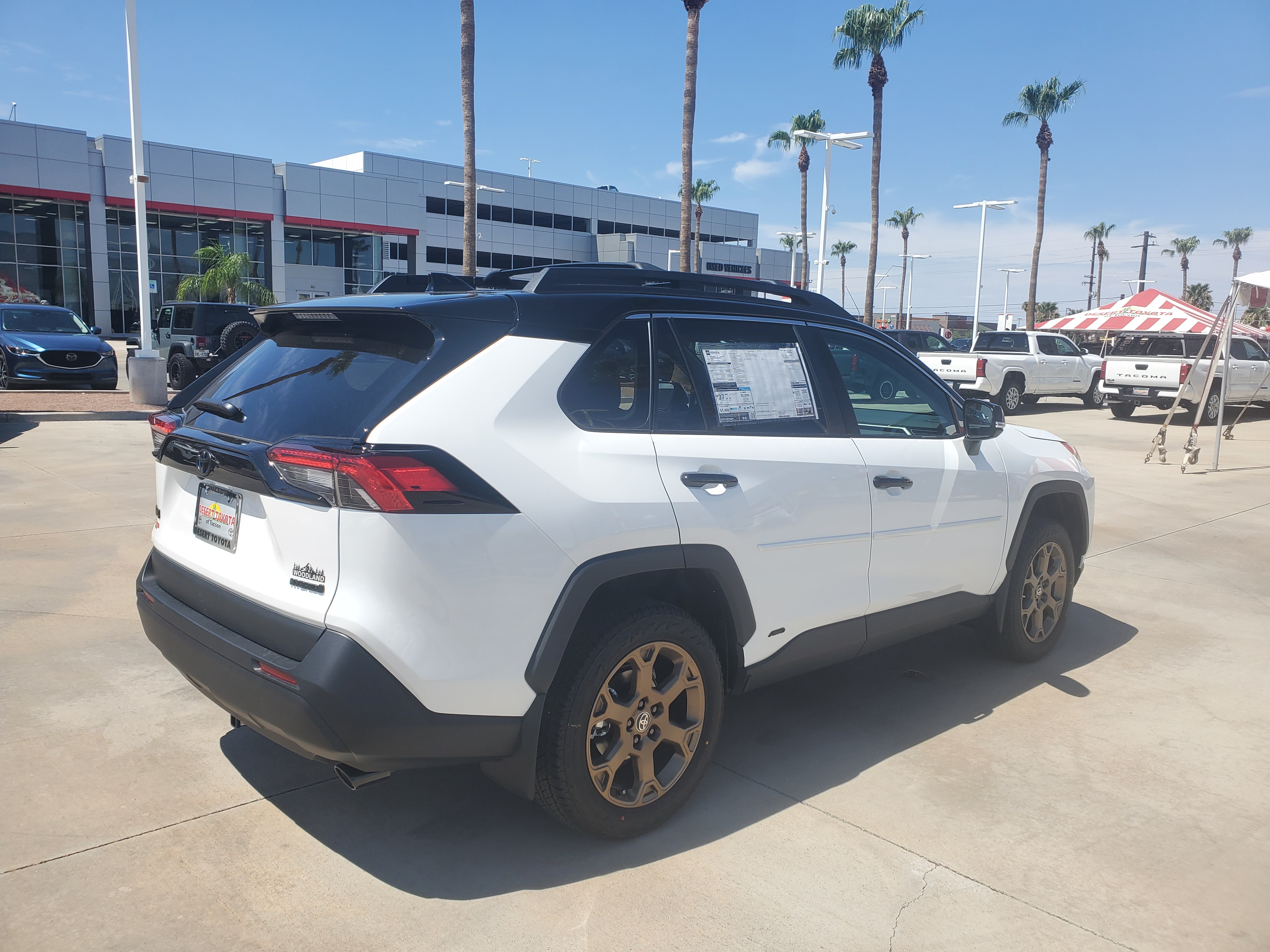 2024 Toyota RAV4 Hybrid XLE 21