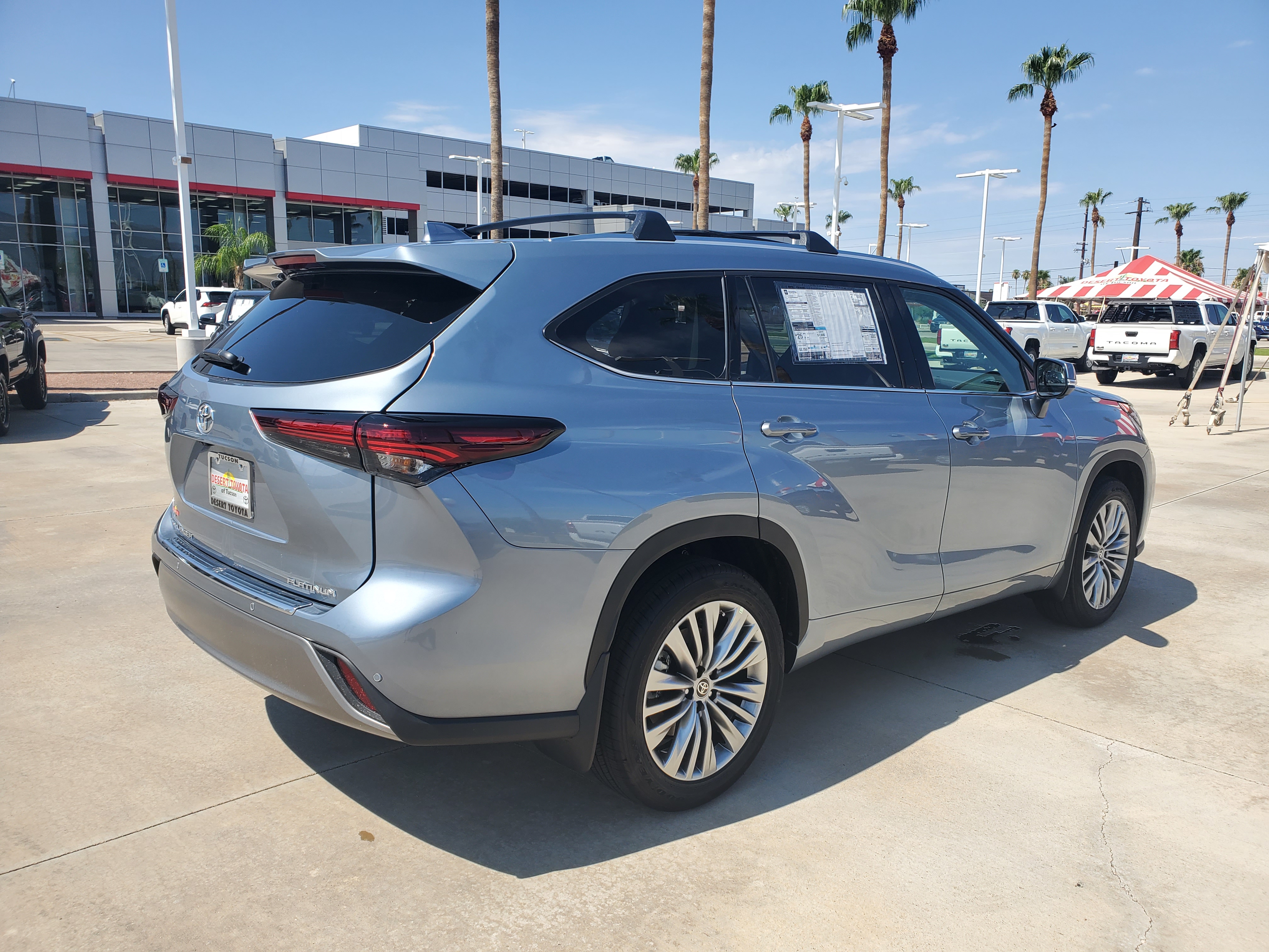 2024 Toyota Highlander LE 22