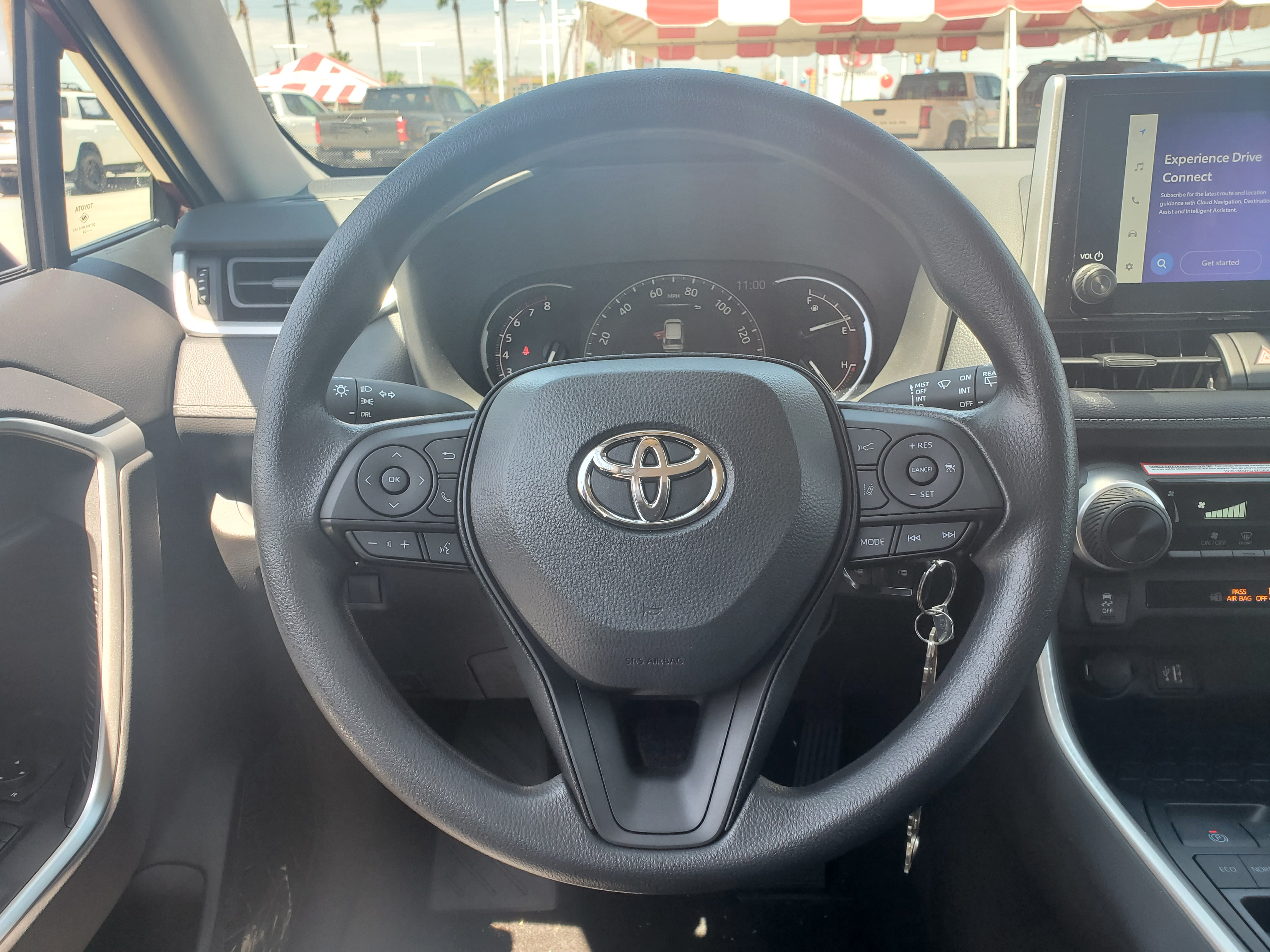 2024 Toyota RAV4 LE 8