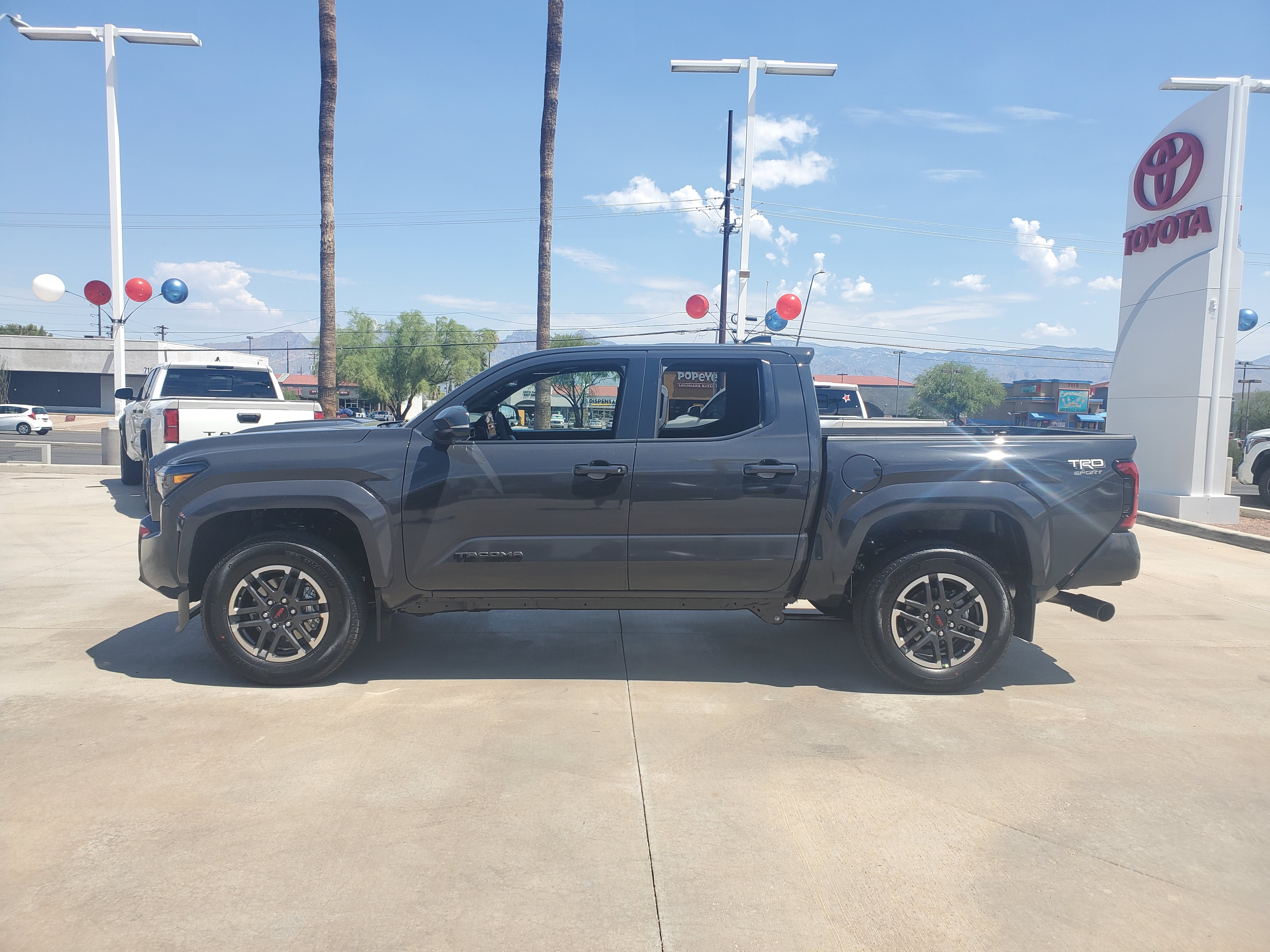 2024 Toyota Tacoma SR5 3