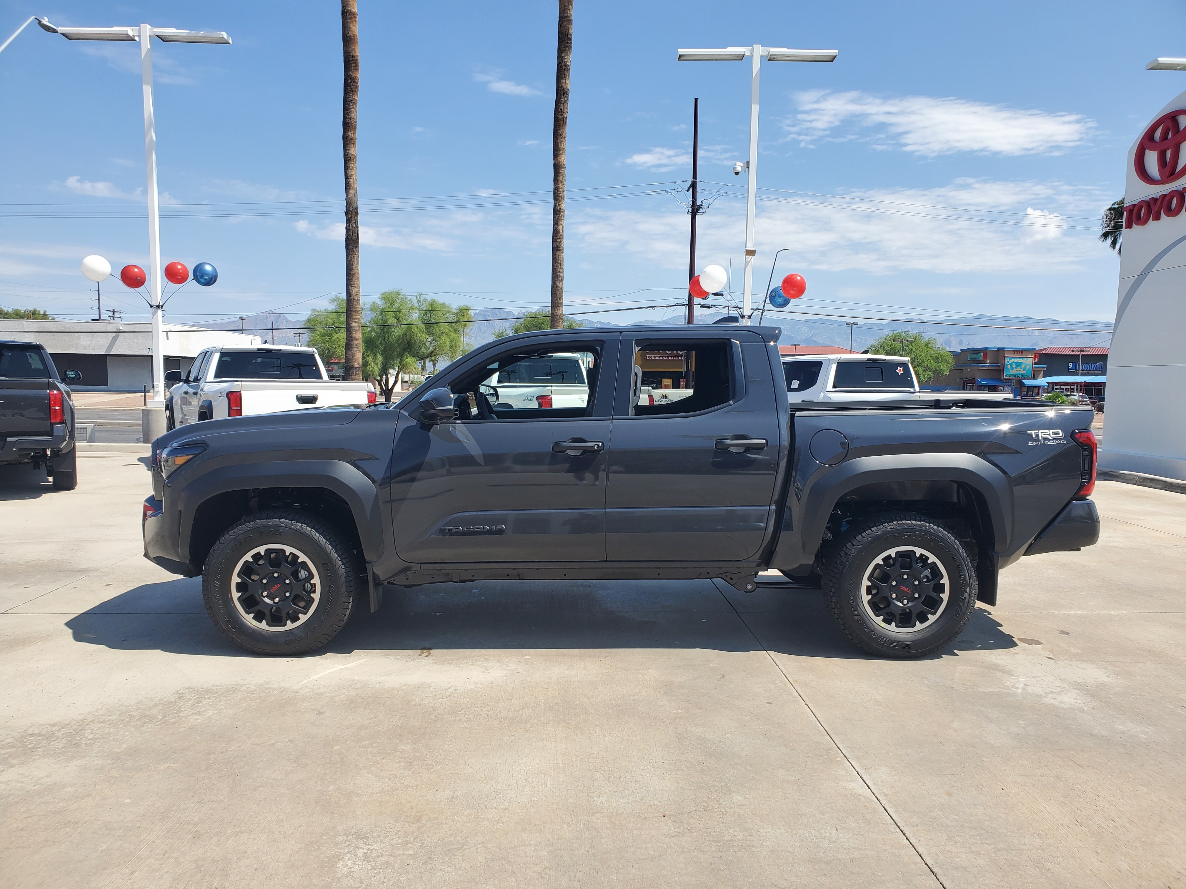 2024 Toyota Tacoma SR5 3