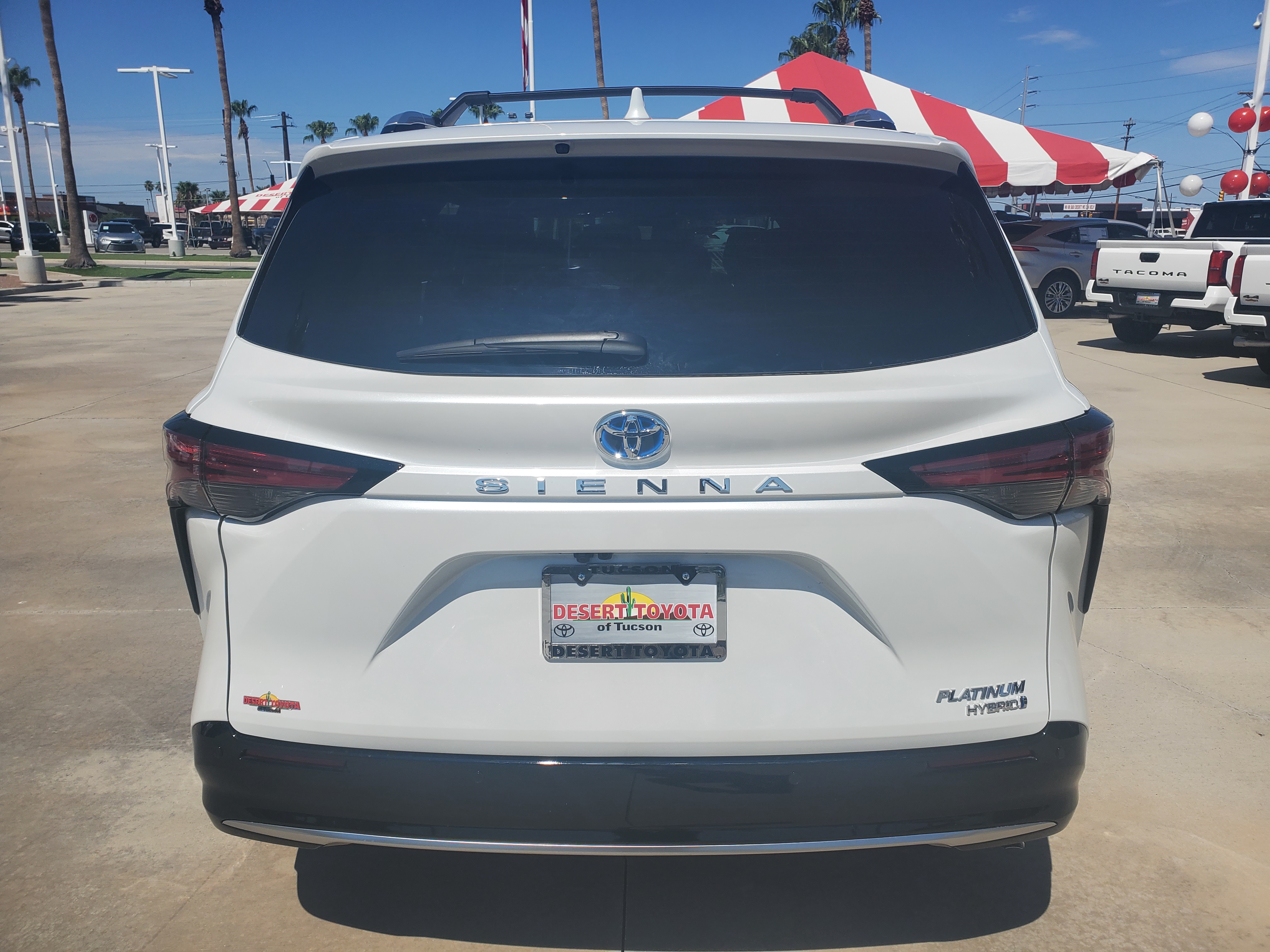 2024 Toyota Sienna Platinum 7-Passenger 21