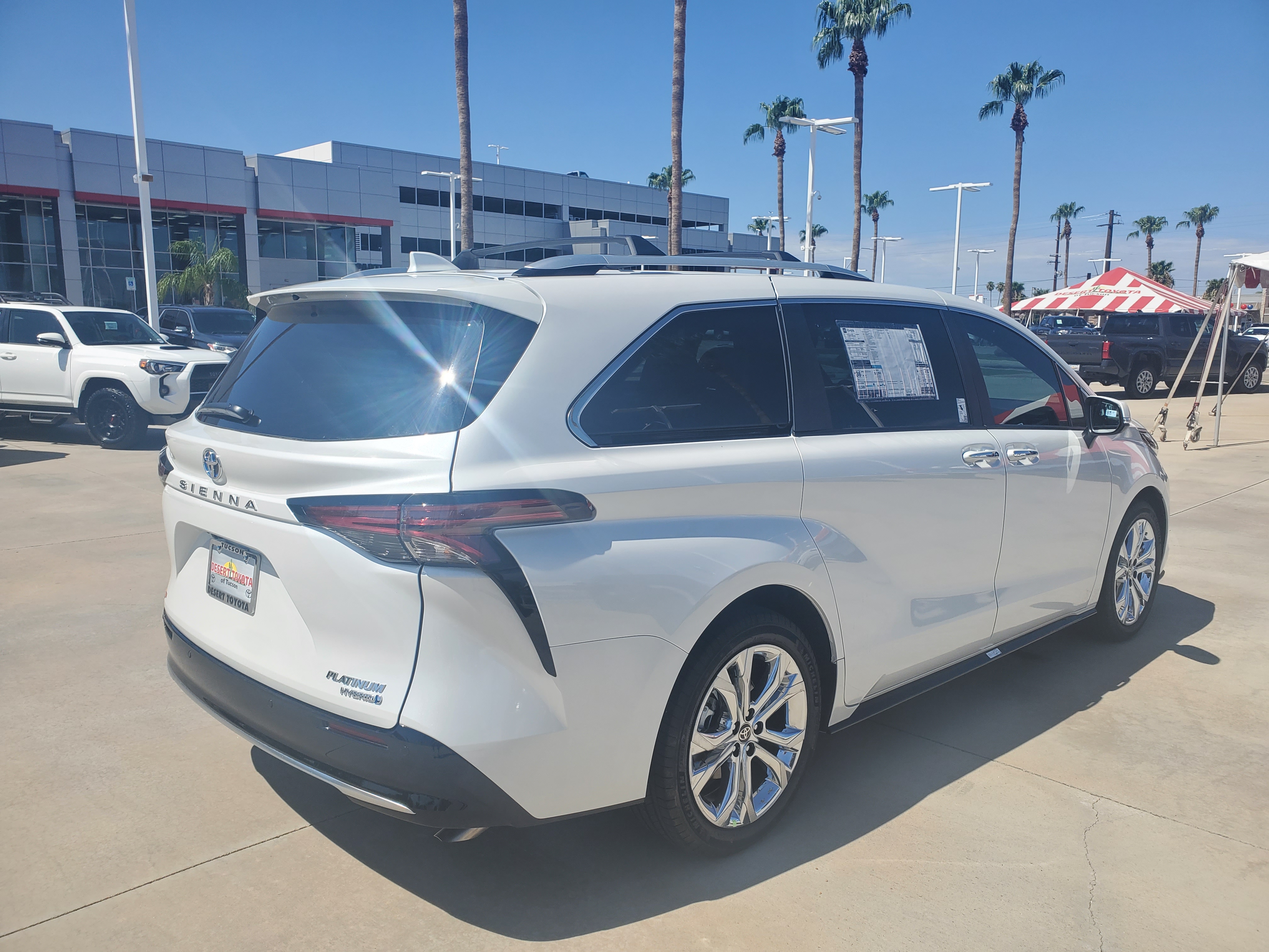 2024 Toyota Sienna Platinum 7-Passenger 22