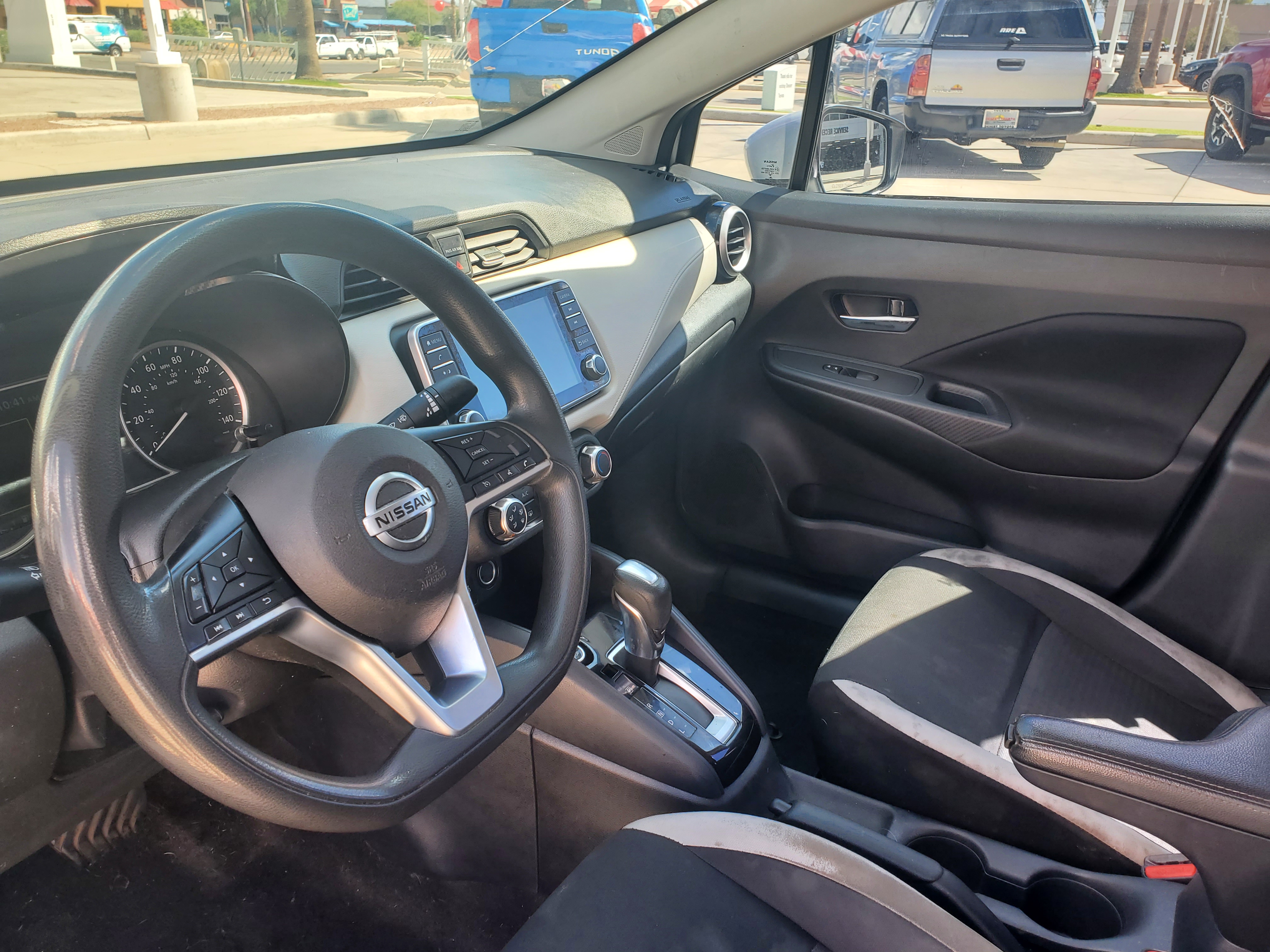 2021 Nissan Versa 1.6 SV 13