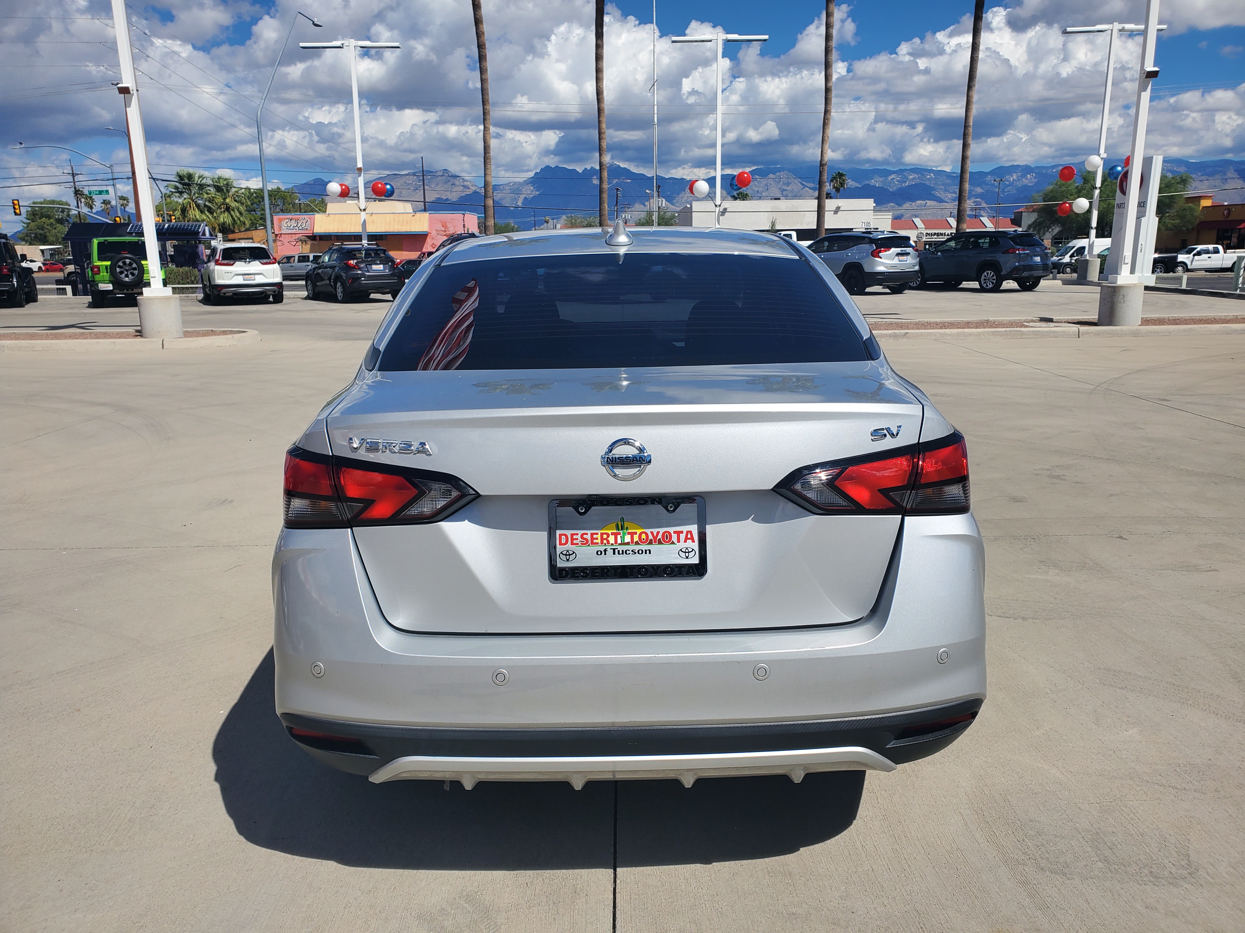 2021 Nissan Versa 1.6 SV 19