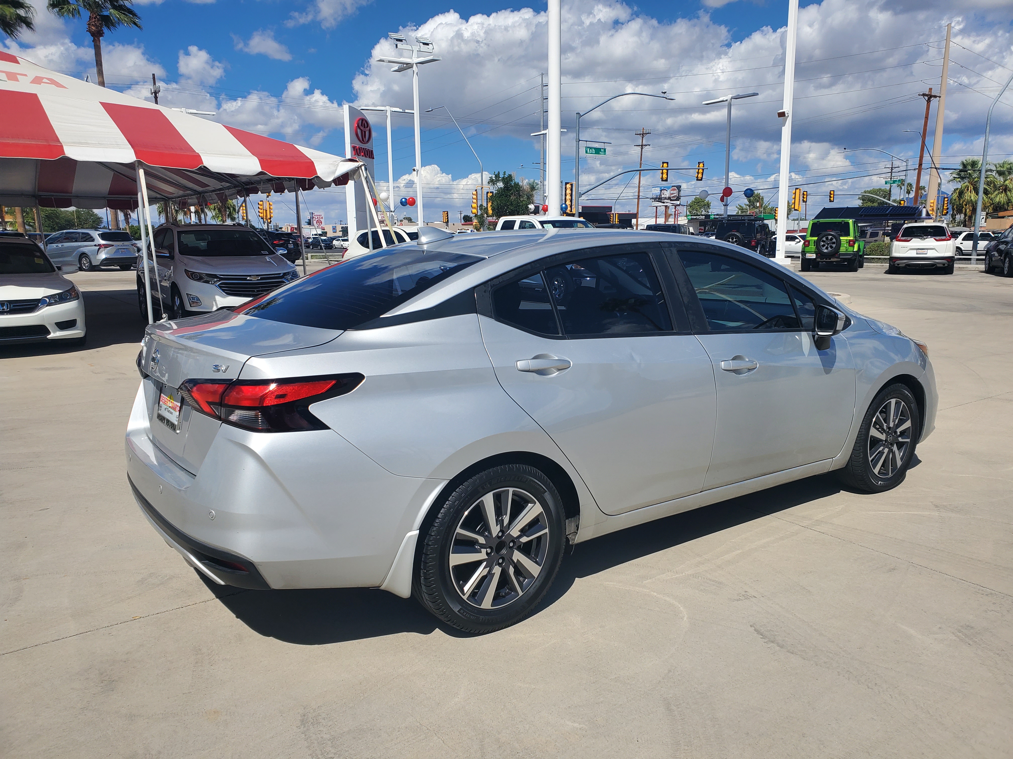 2021 Nissan Versa 1.6 SV 20