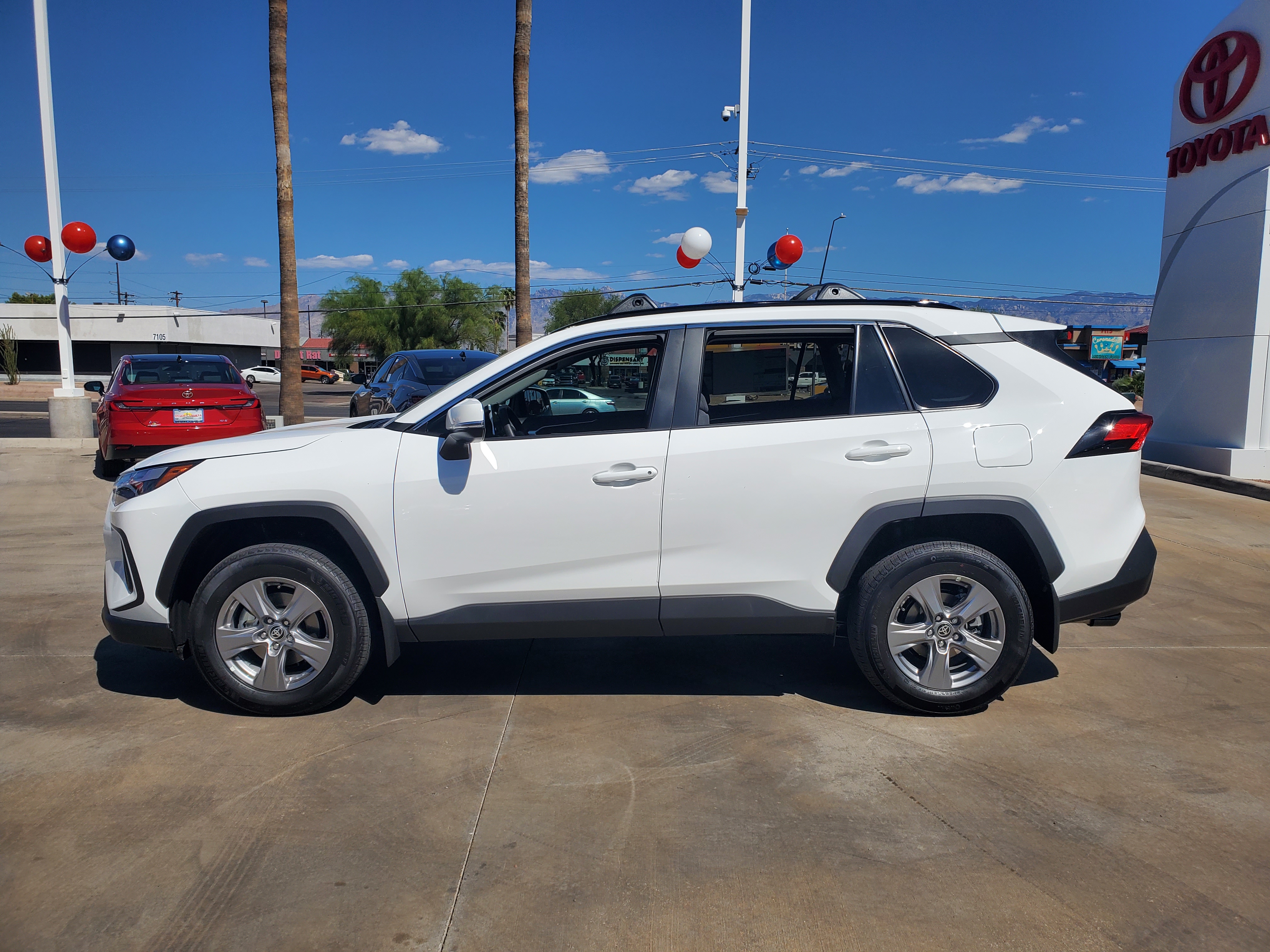 2024 Toyota RAV4 XLE 3