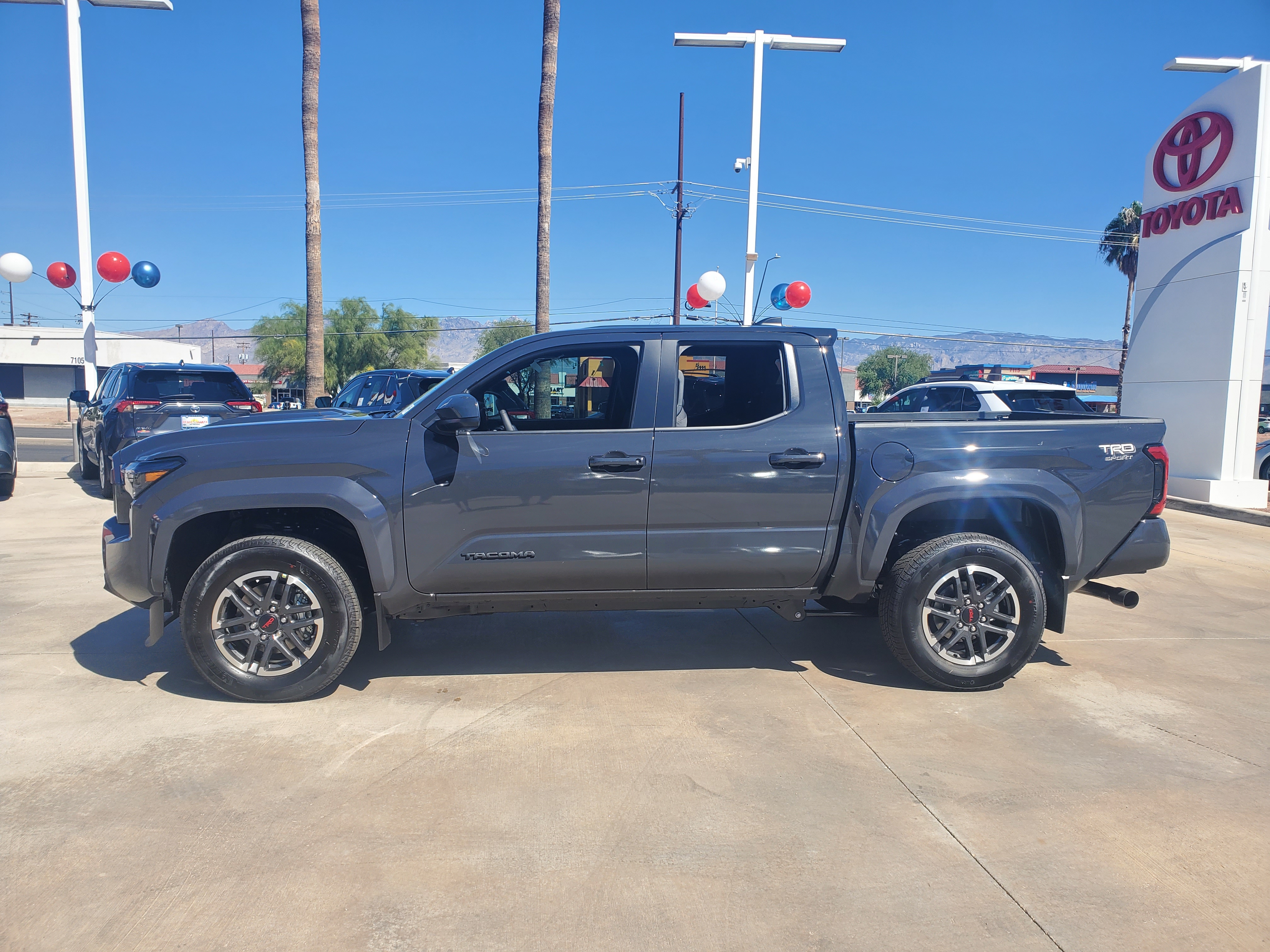 2024 Toyota Tacoma SR5 3