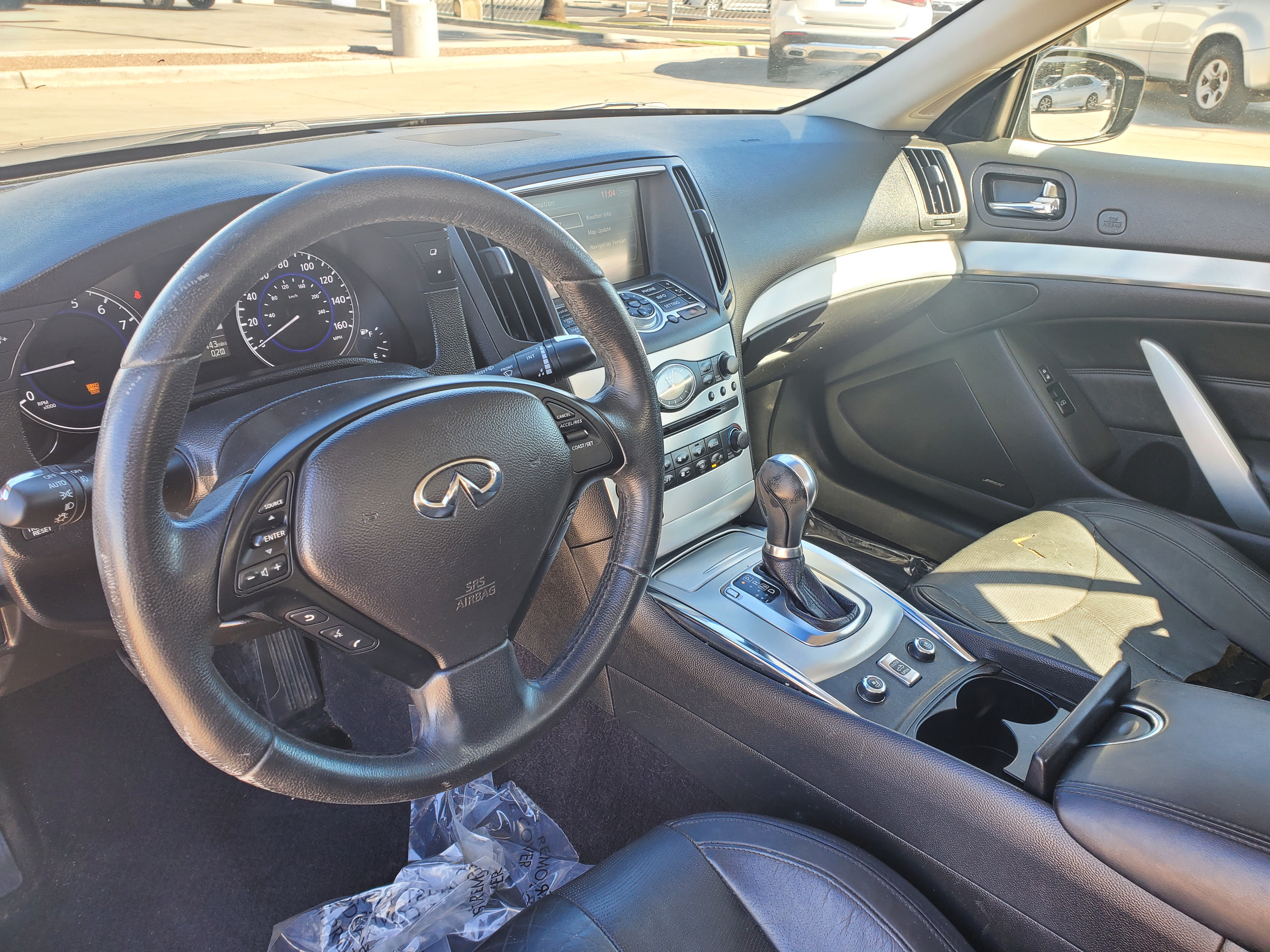 2015 INFINITI Q60 Base 14