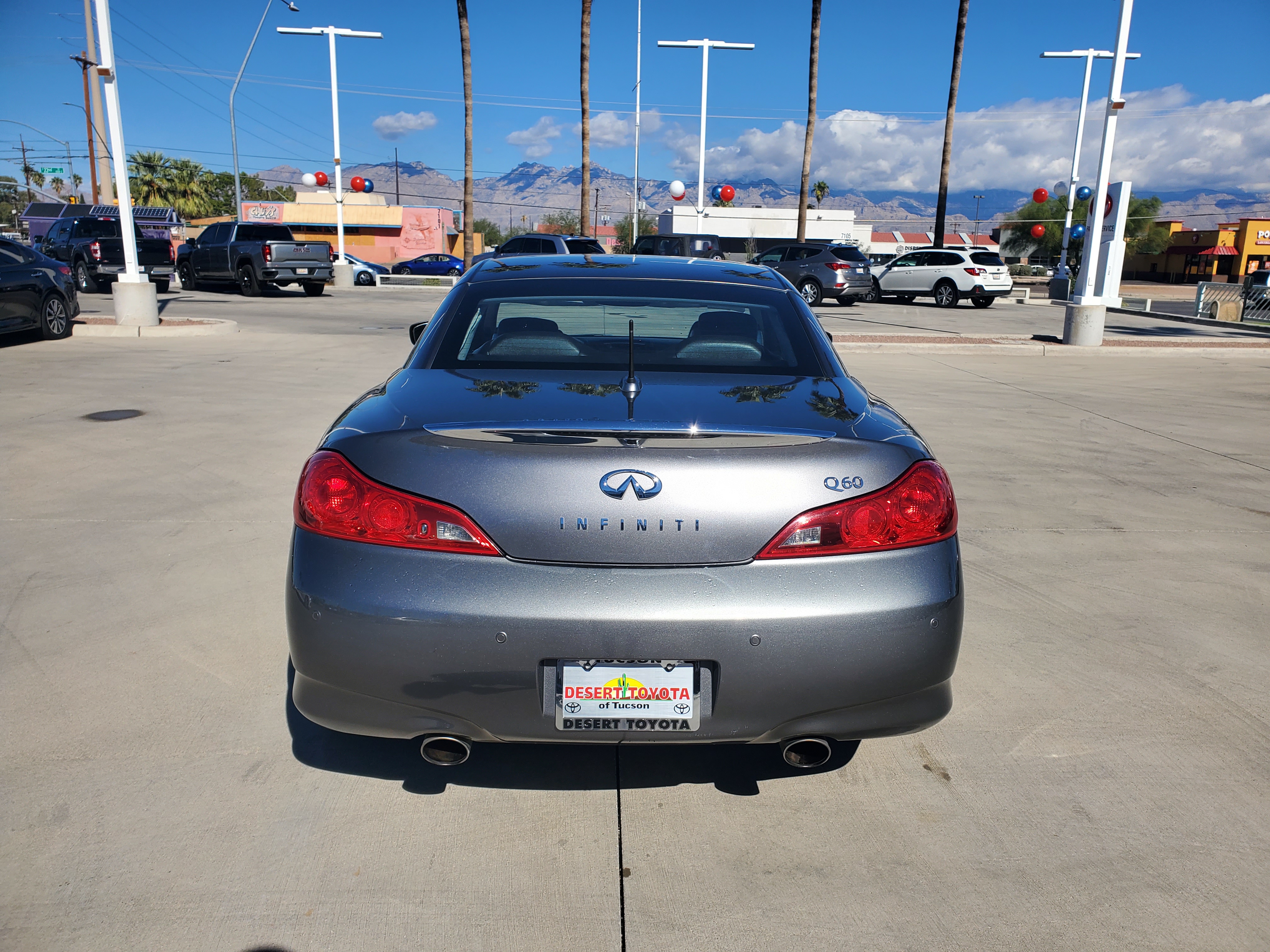 2015 INFINITI Q60 Base 18