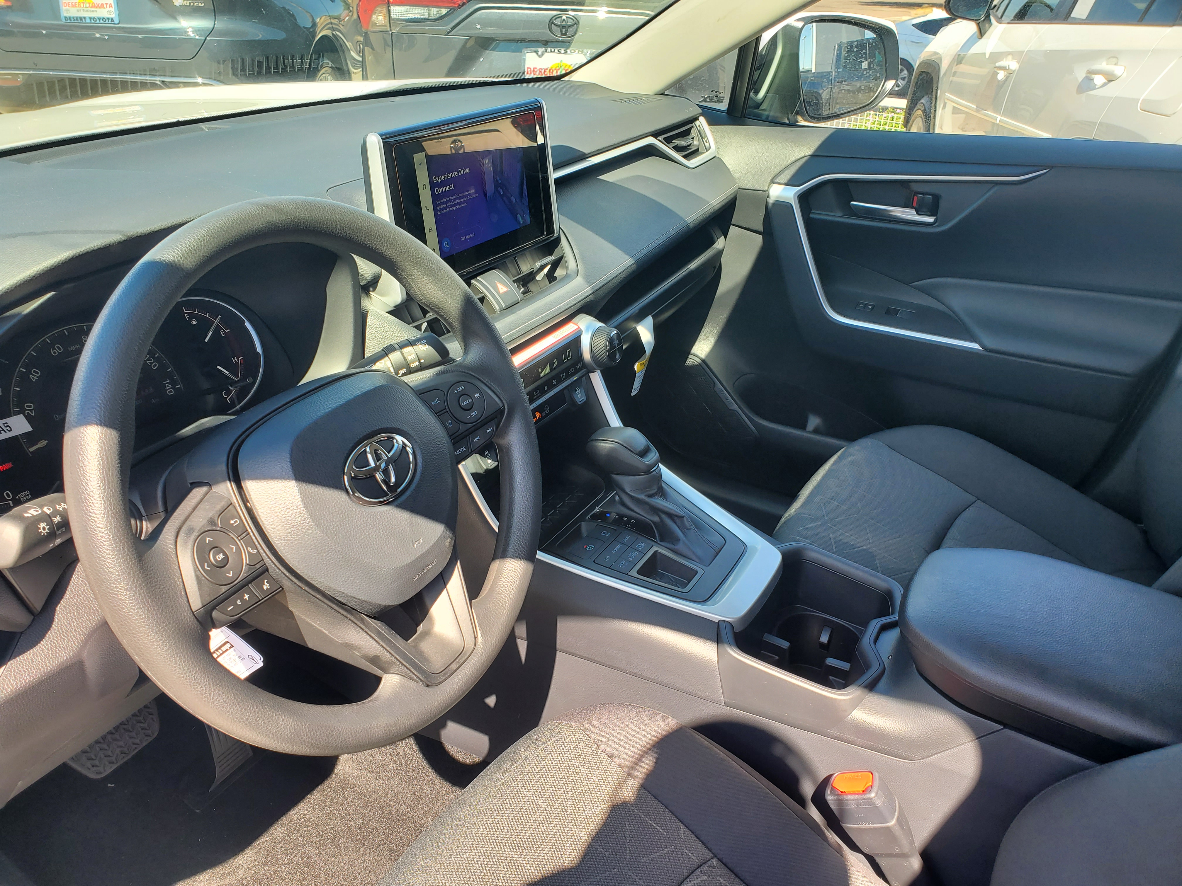 2024 Toyota RAV4 XLE 14