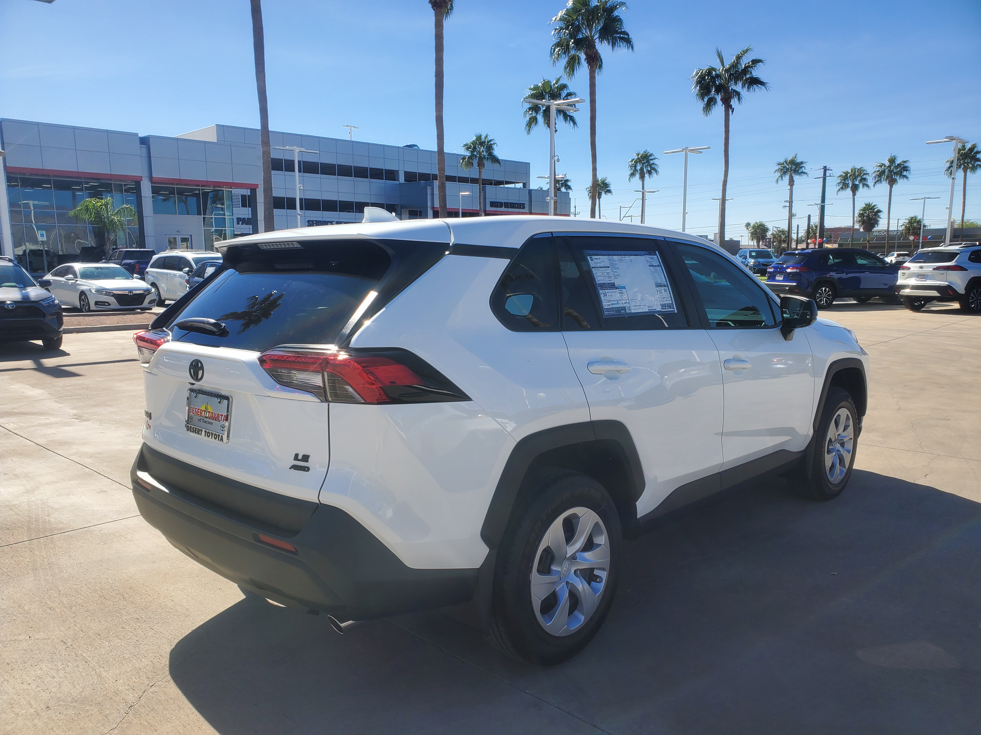 2024 Toyota RAV4 LE 21