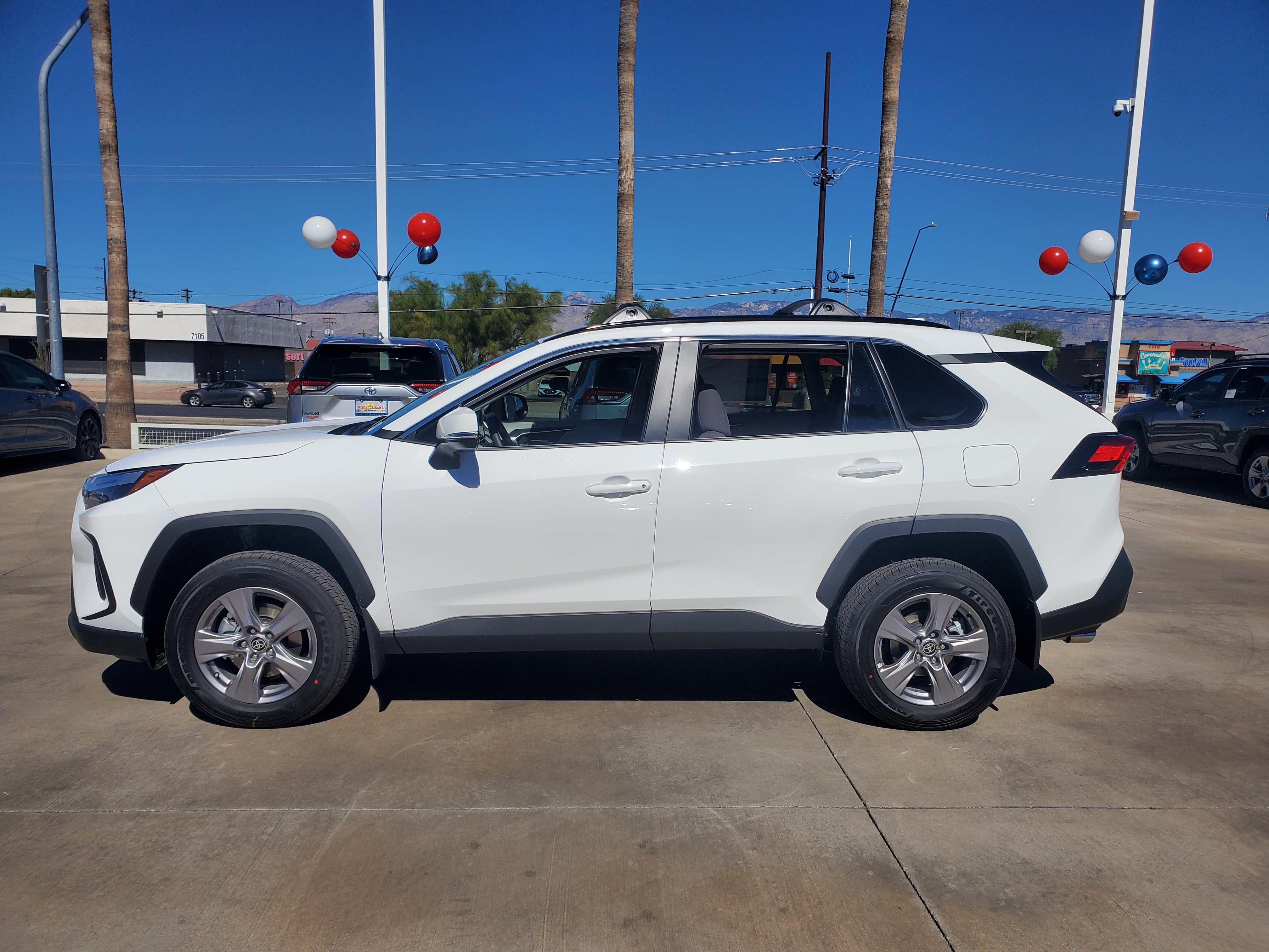 2024 Toyota RAV4 XLE 3