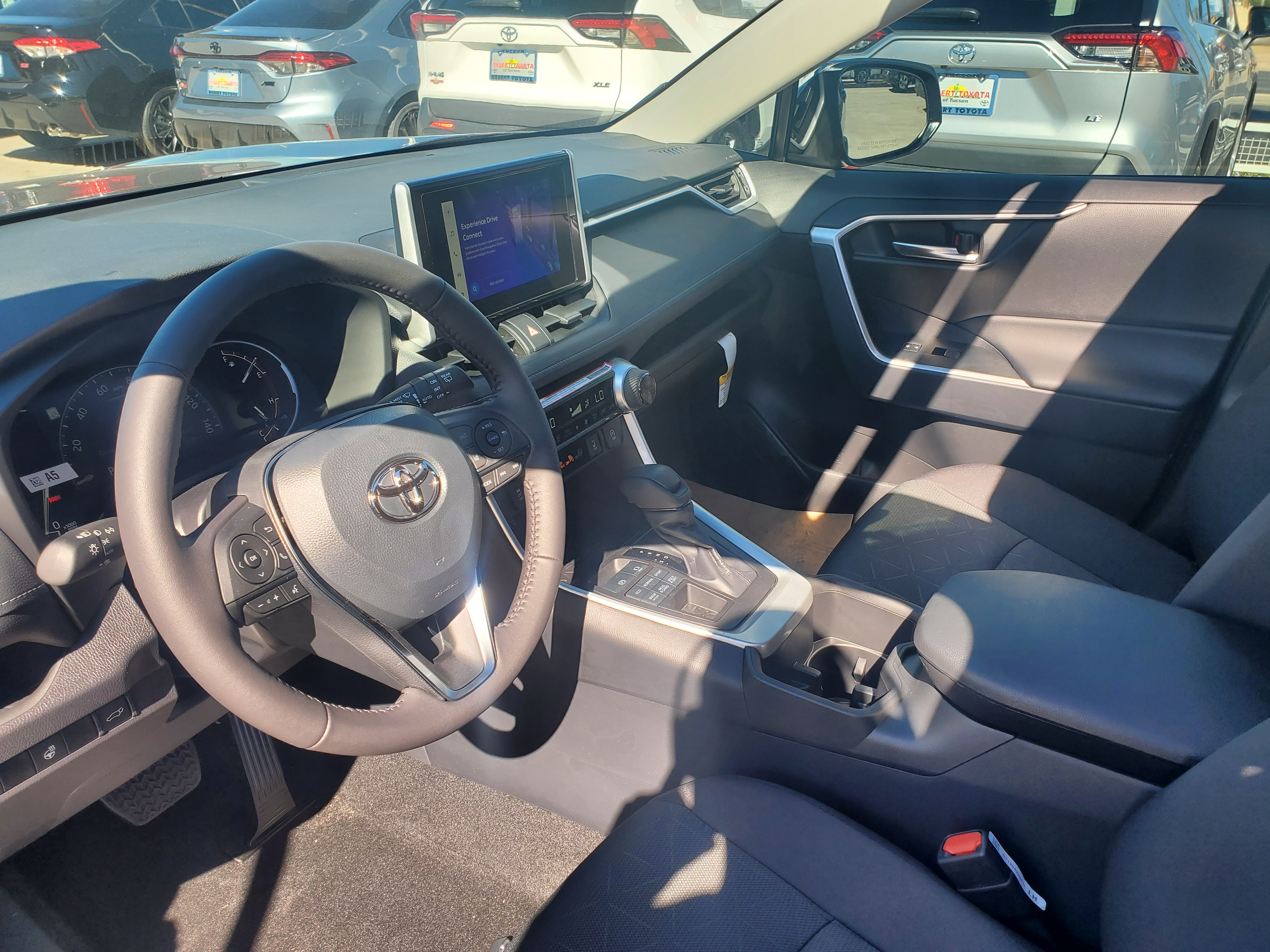 2024 Toyota RAV4 XLE 14