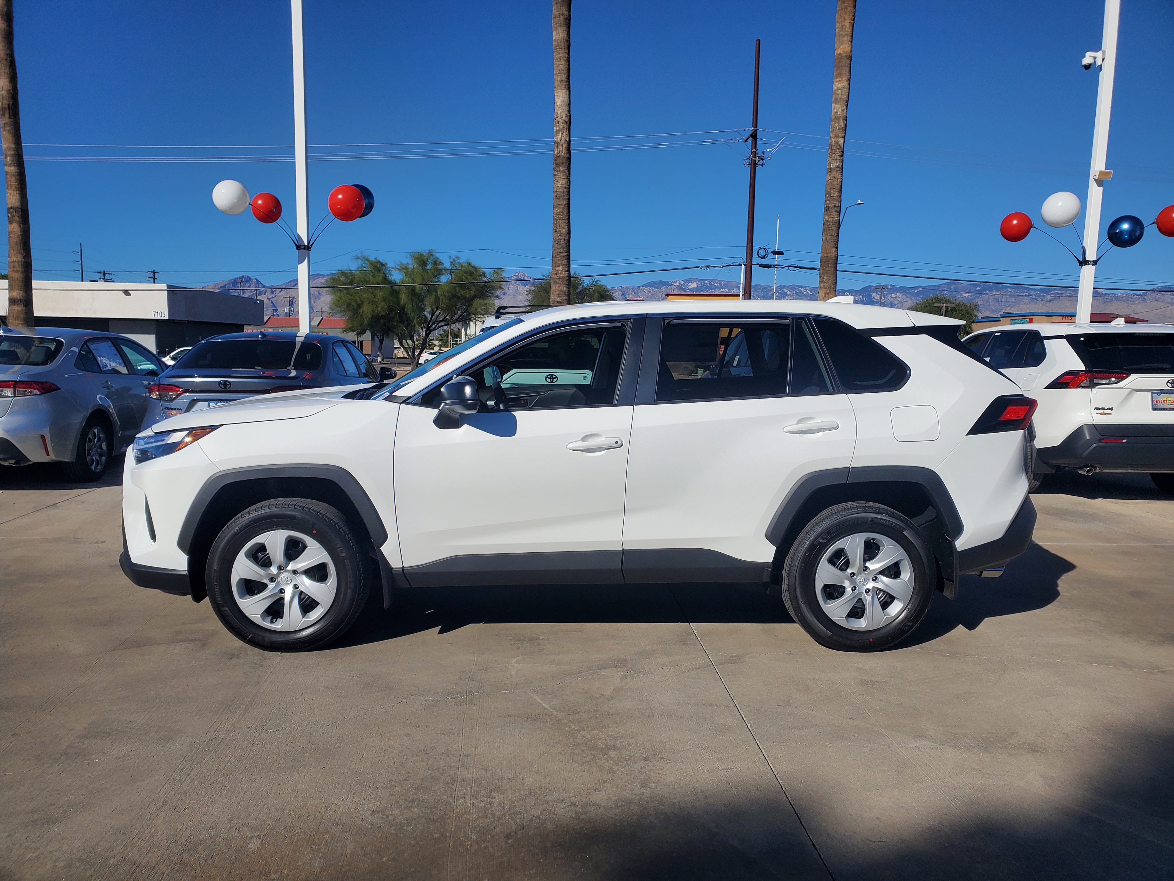 2024 Toyota RAV4 LE 3