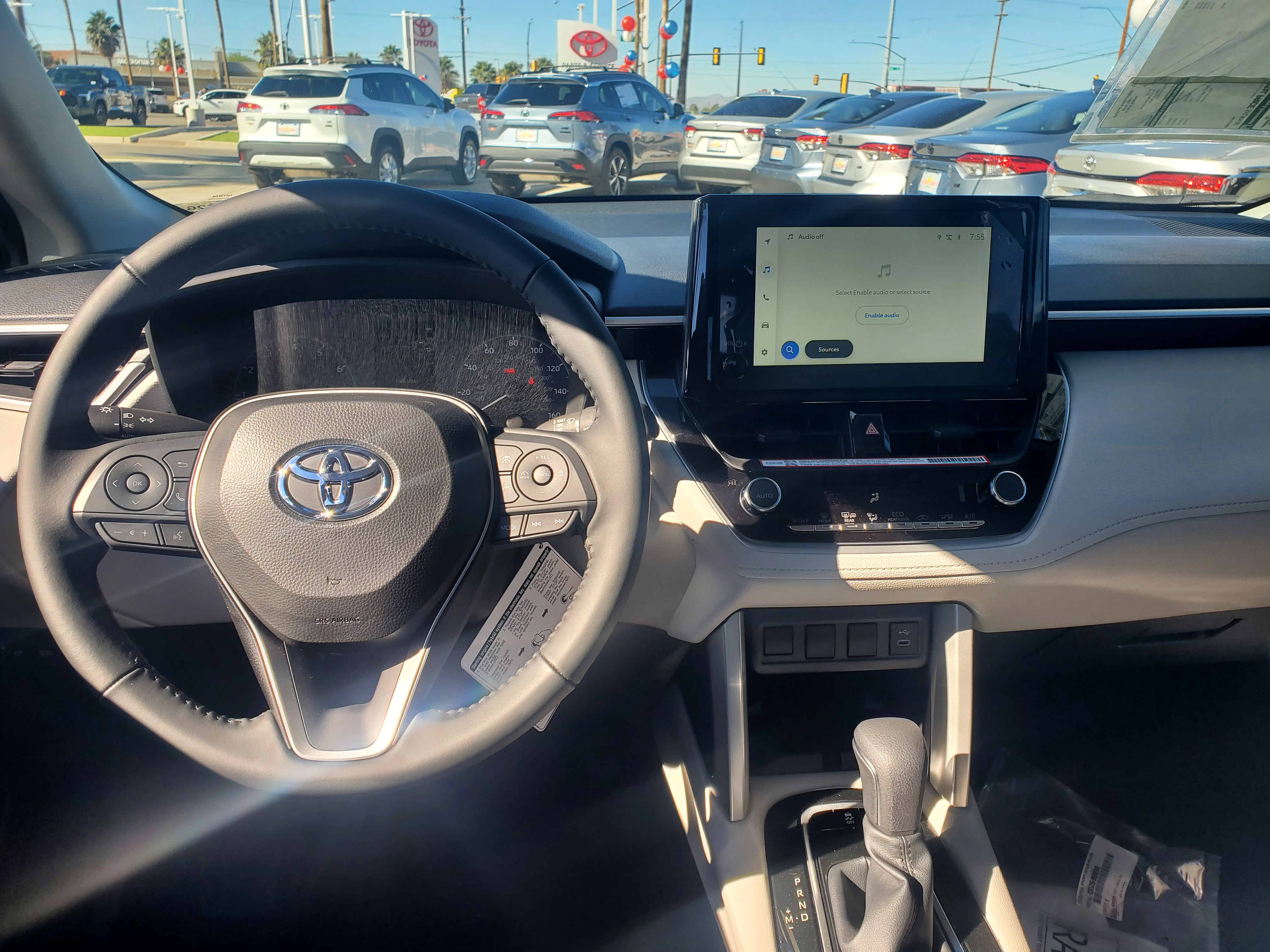 2024 Toyota Corolla Cross LE 4