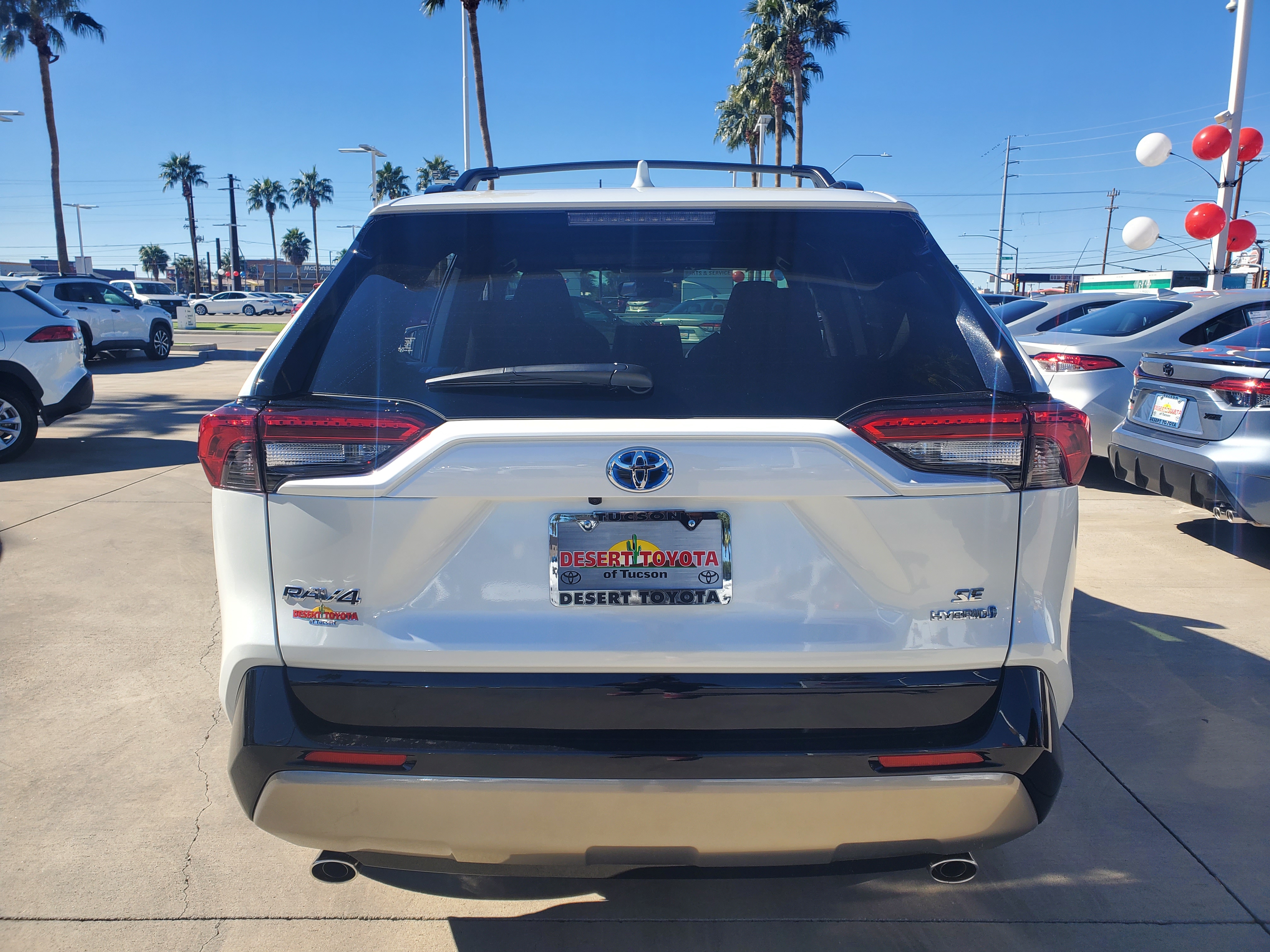 2024 Toyota RAV4 Hybrid SE 22