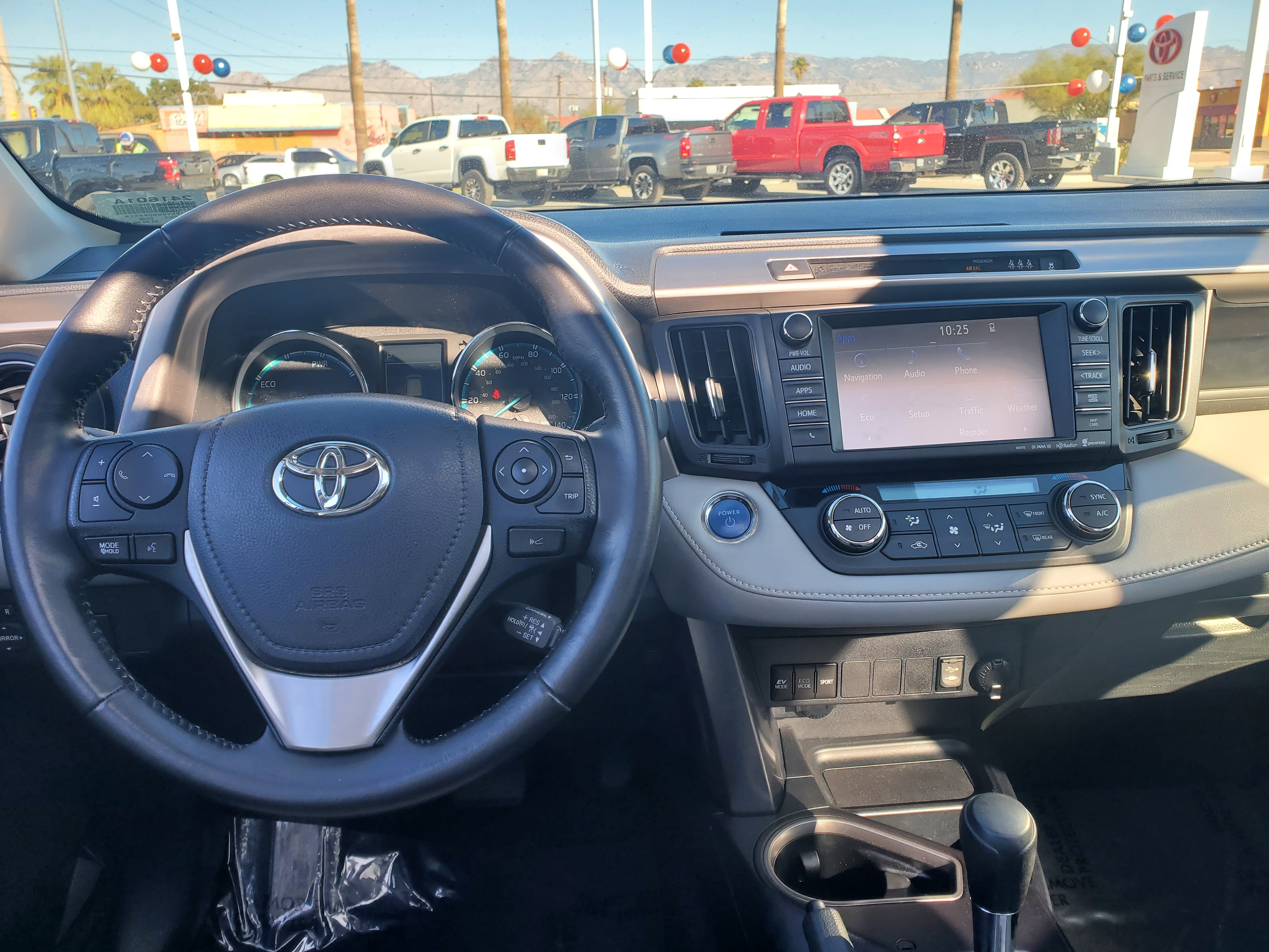 2017 Toyota RAV4 Hybrid LE Plus 4