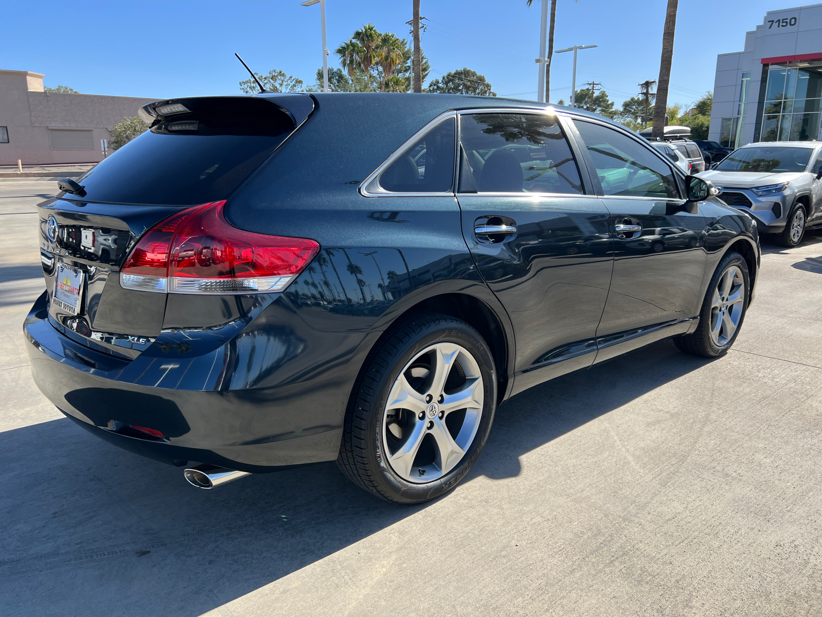 2015 Toyota Venza XLE 27