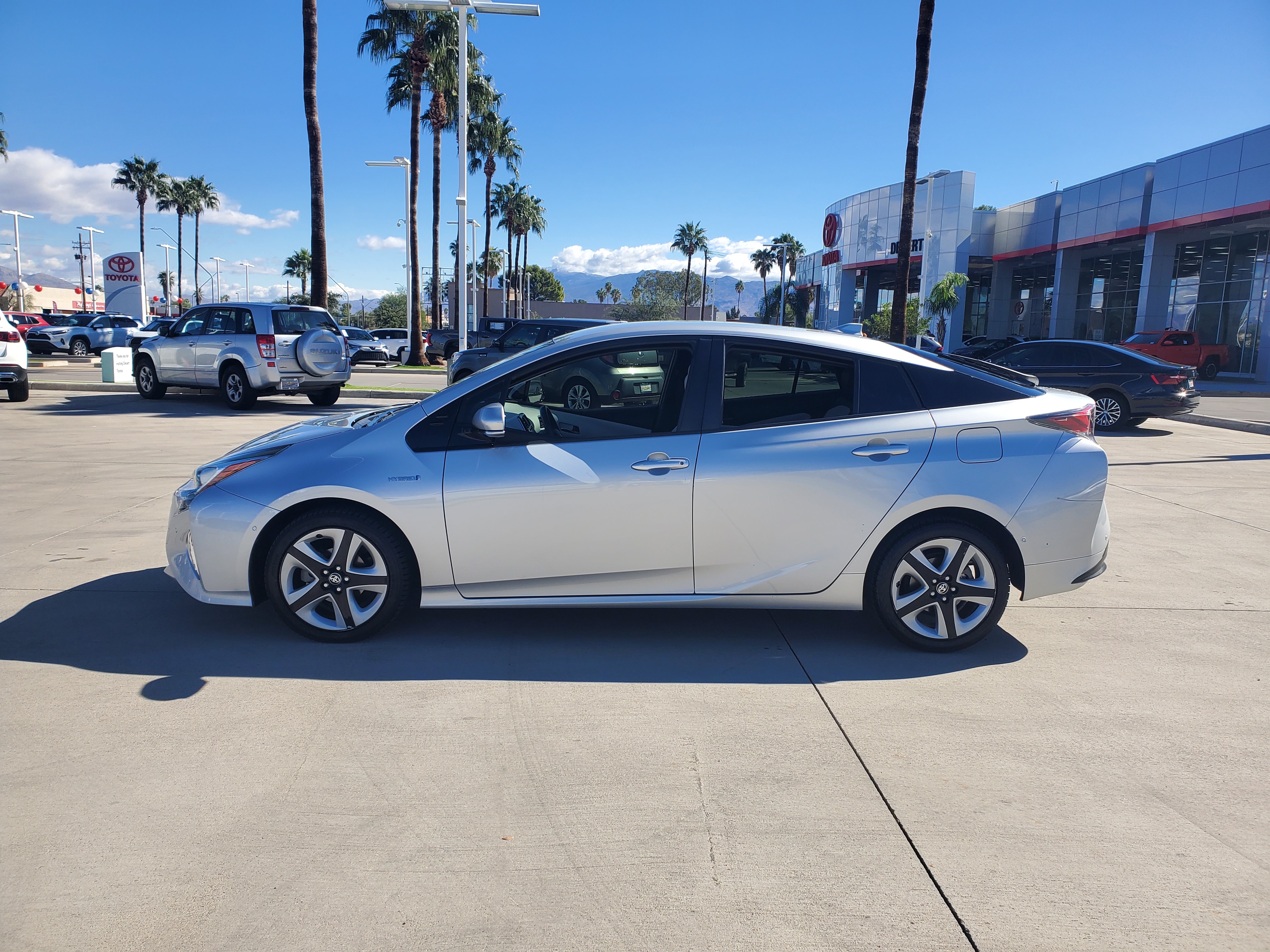 2018 Toyota Prius Three Touring 3