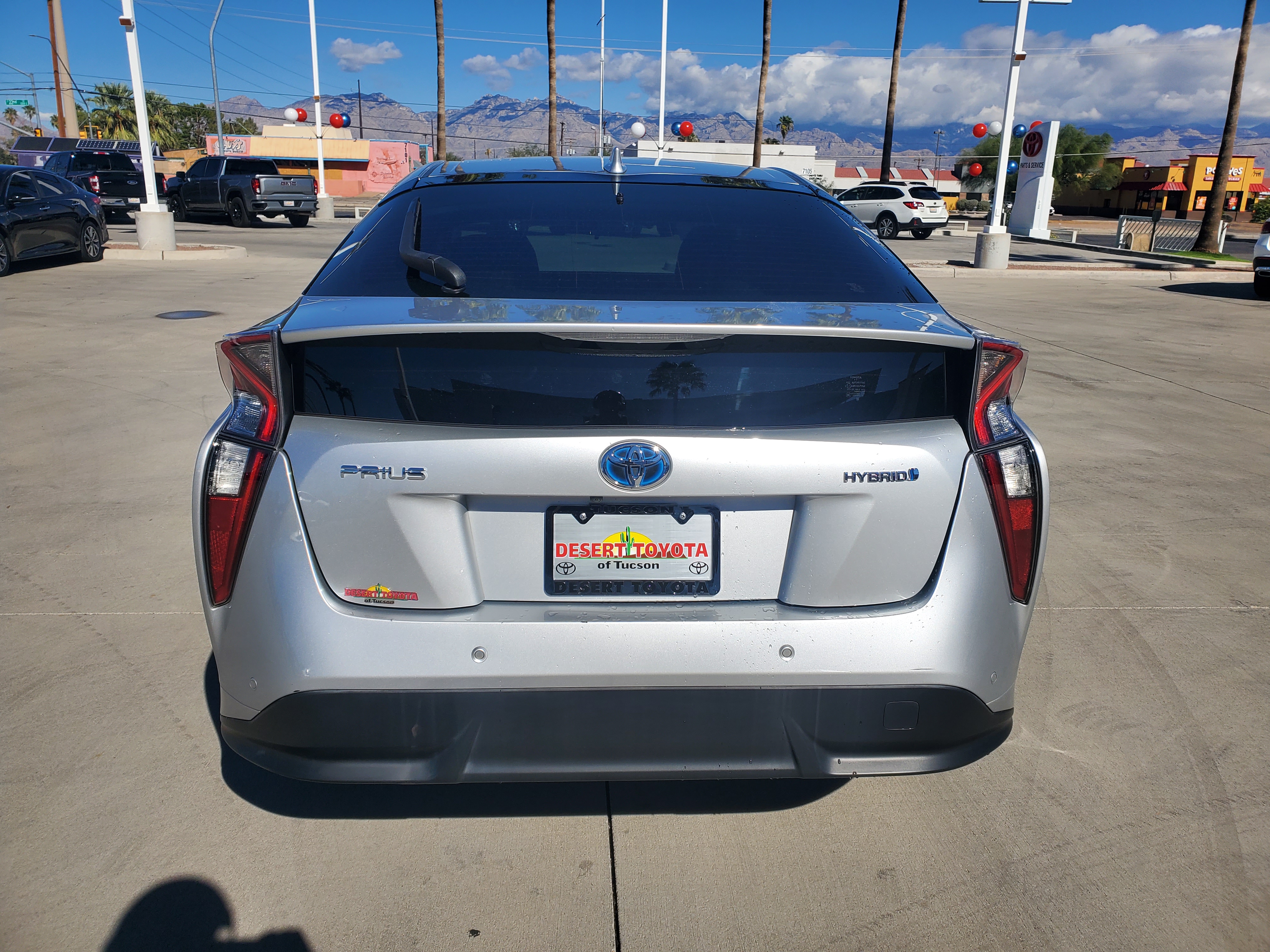 2018 Toyota Prius Three Touring 19