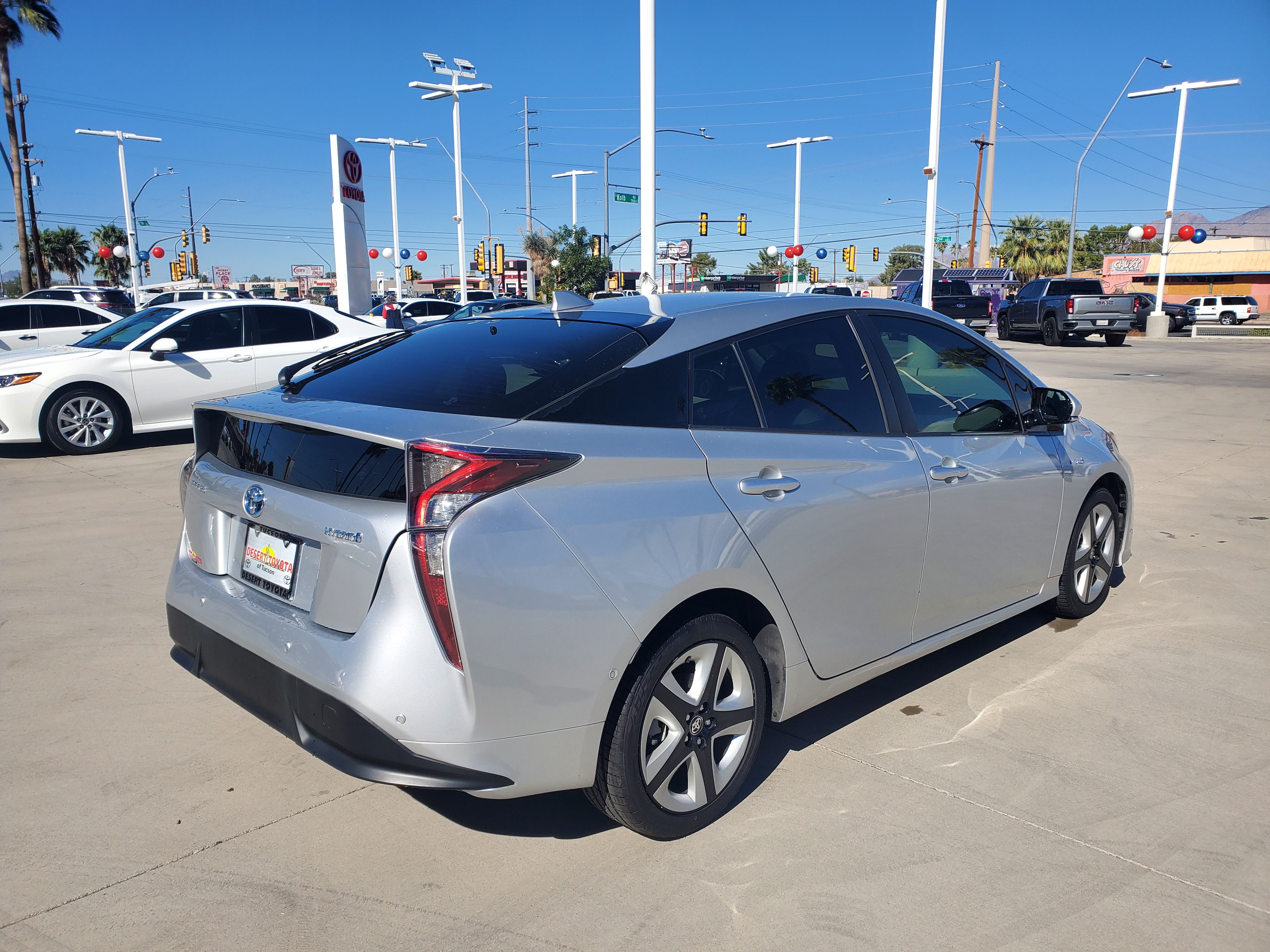 2018 Toyota Prius Three Touring 20