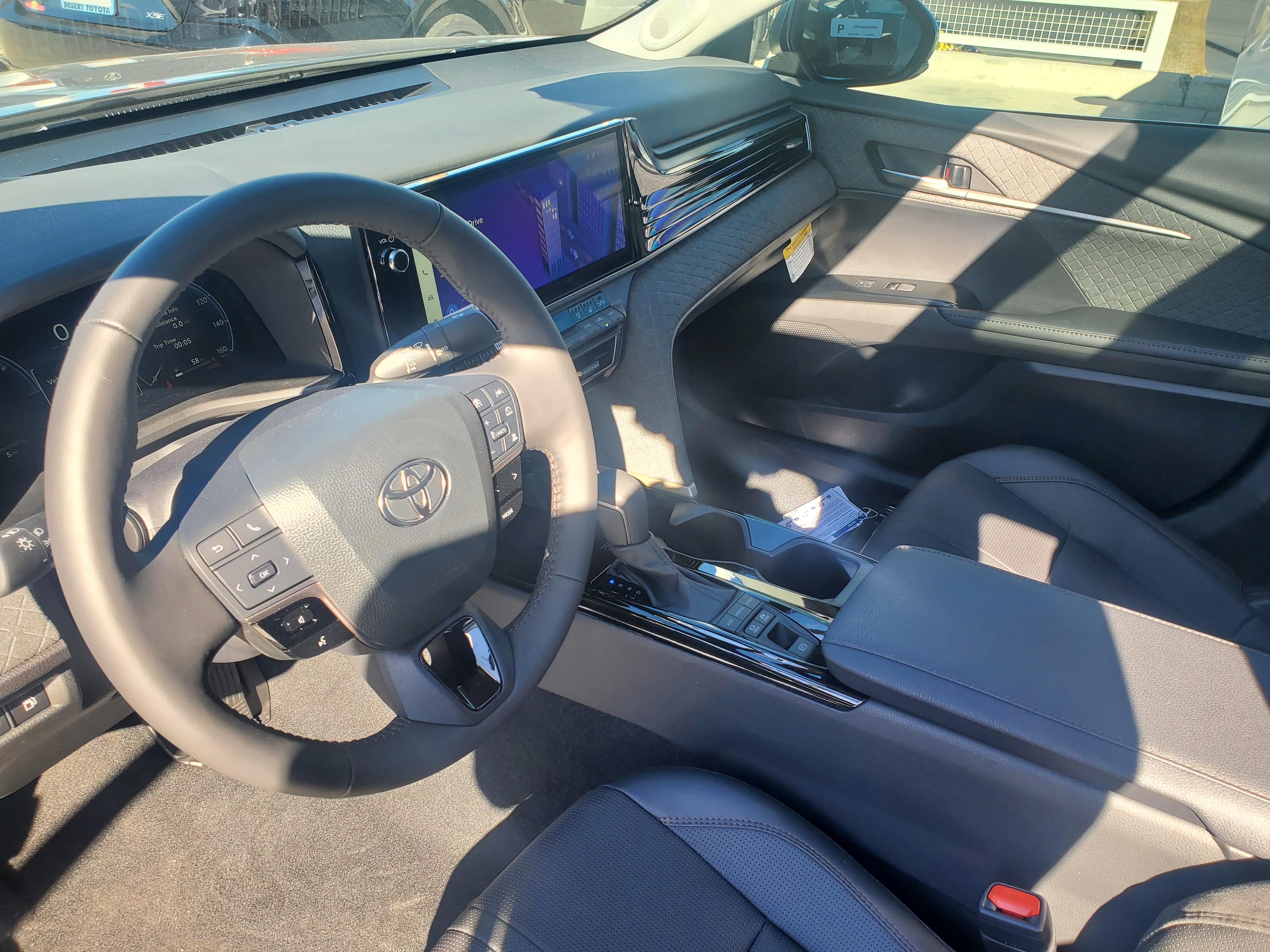 2025 Toyota Camry LE 14