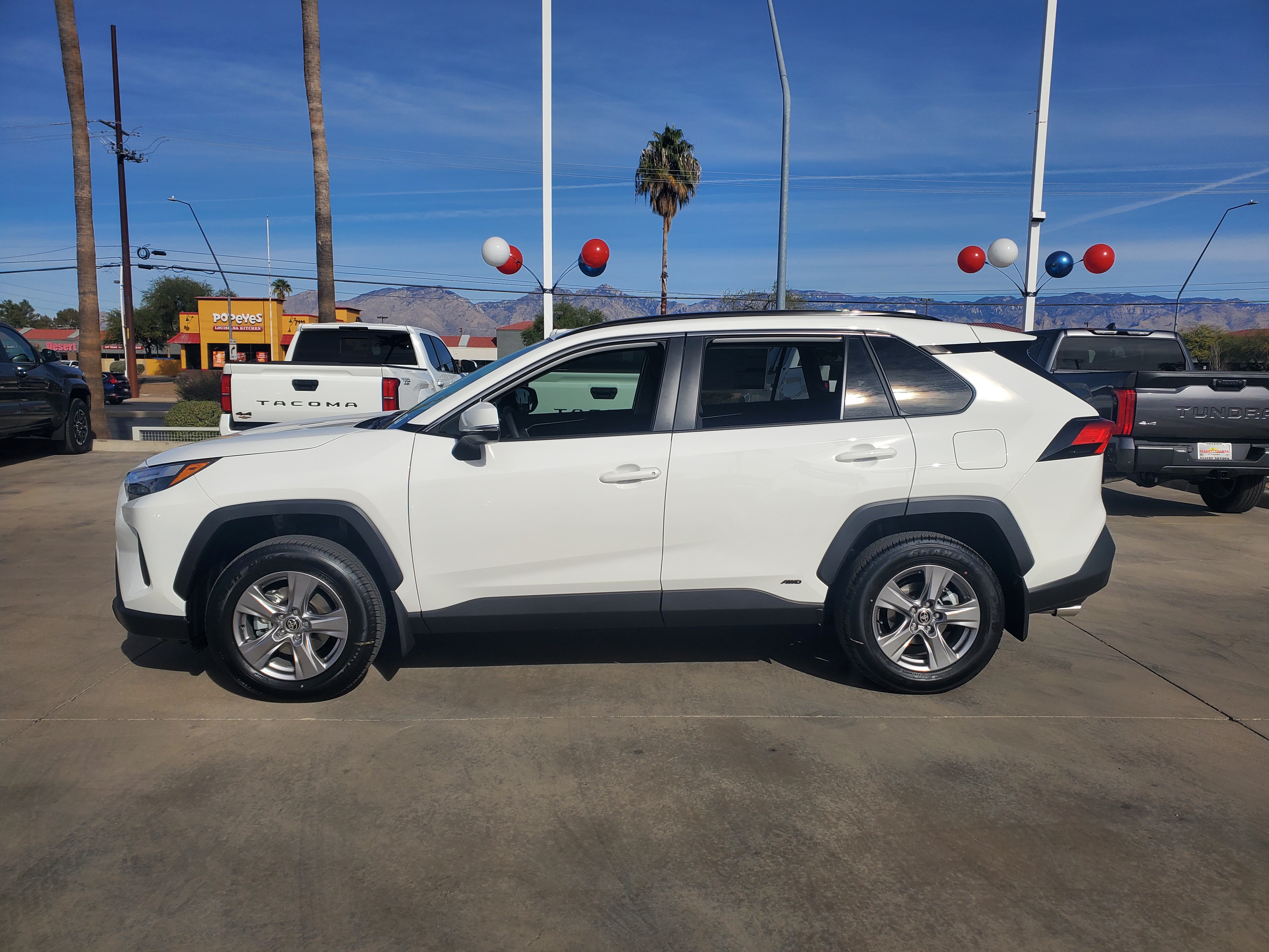 2024 Toyota RAV4 Hybrid LE 3