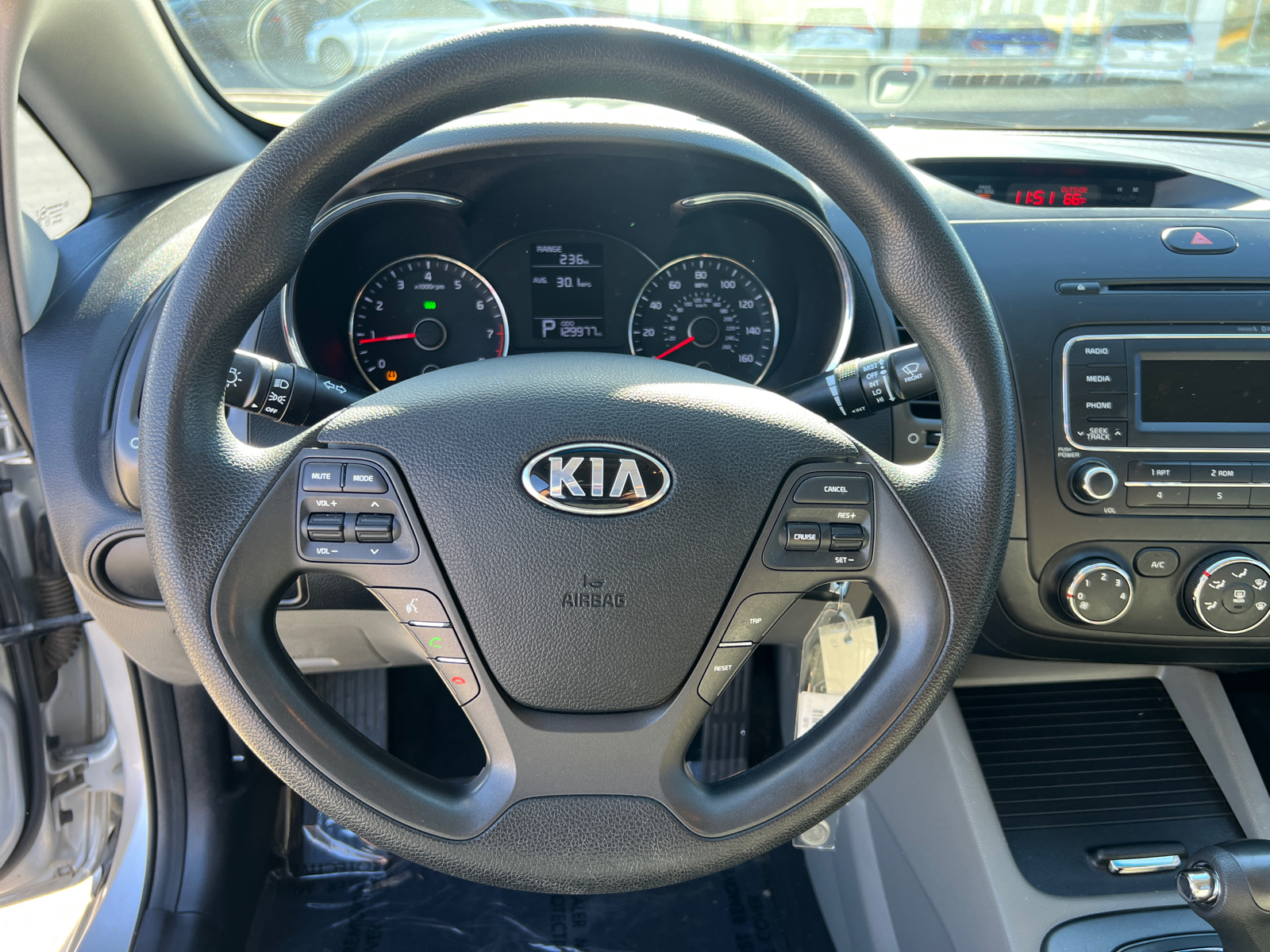 2015 Kia Forte LX 8