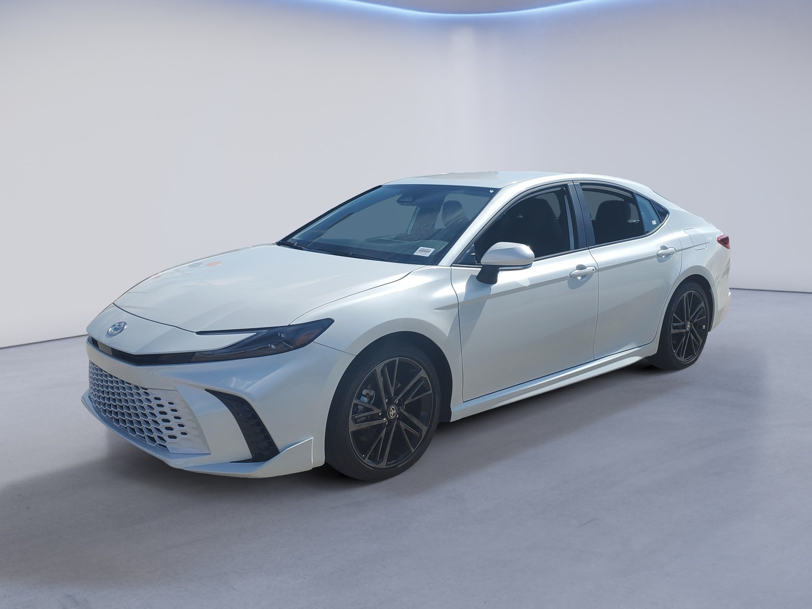 2025 Toyota Camry LE 1