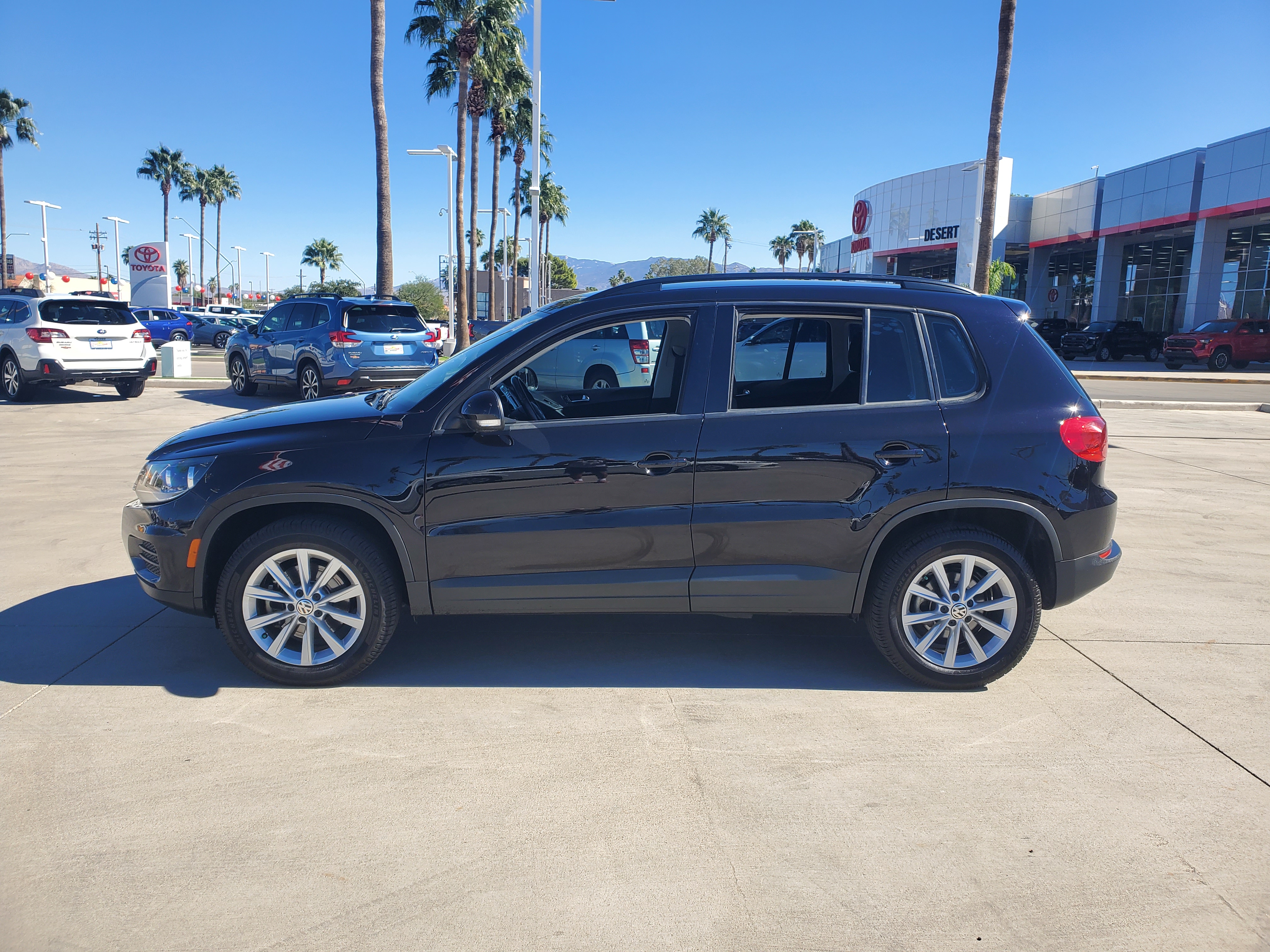 2017 Volkswagen Tiguan 2.0T S 3