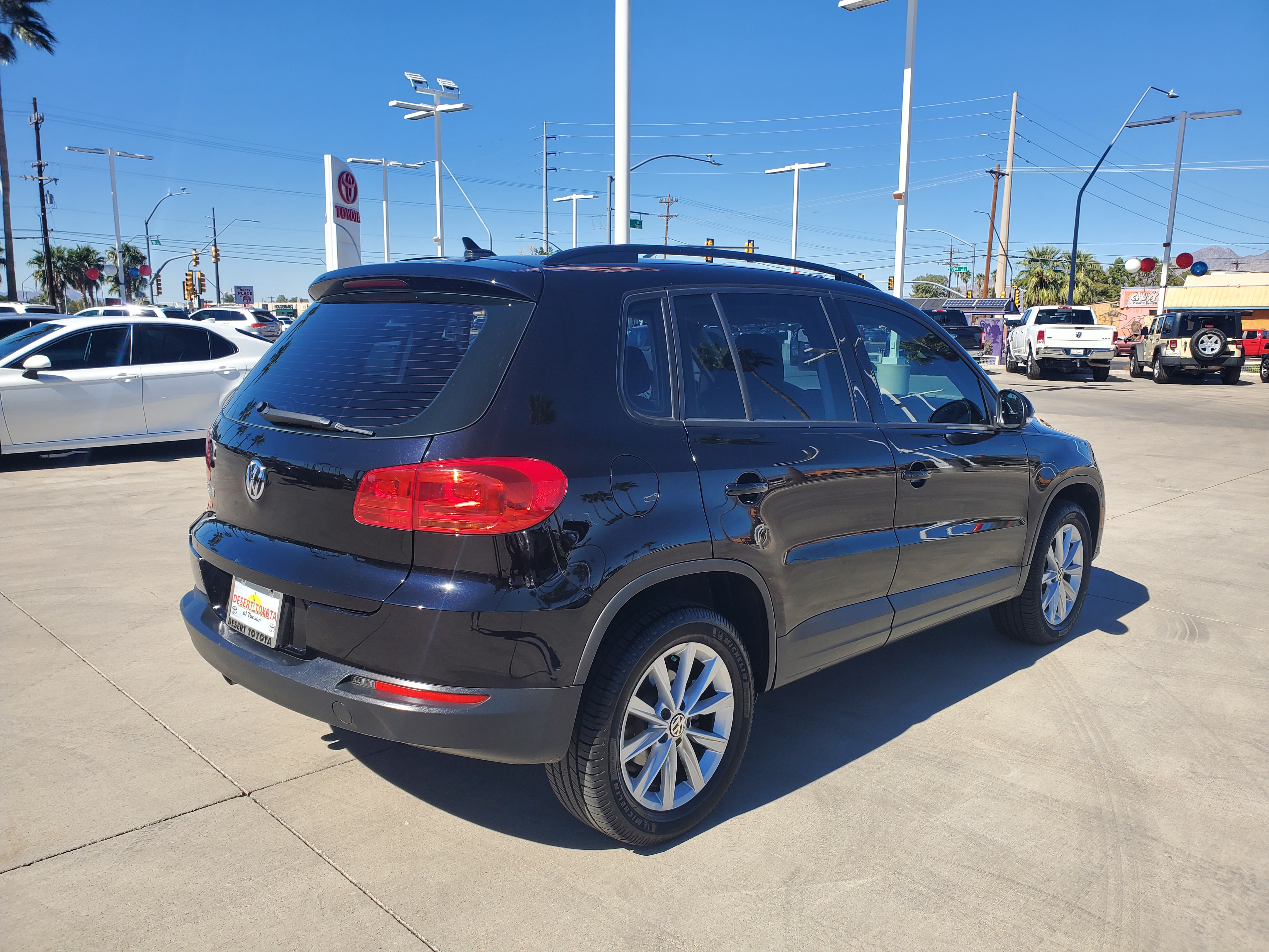 2017 Volkswagen Tiguan 2.0T S 21