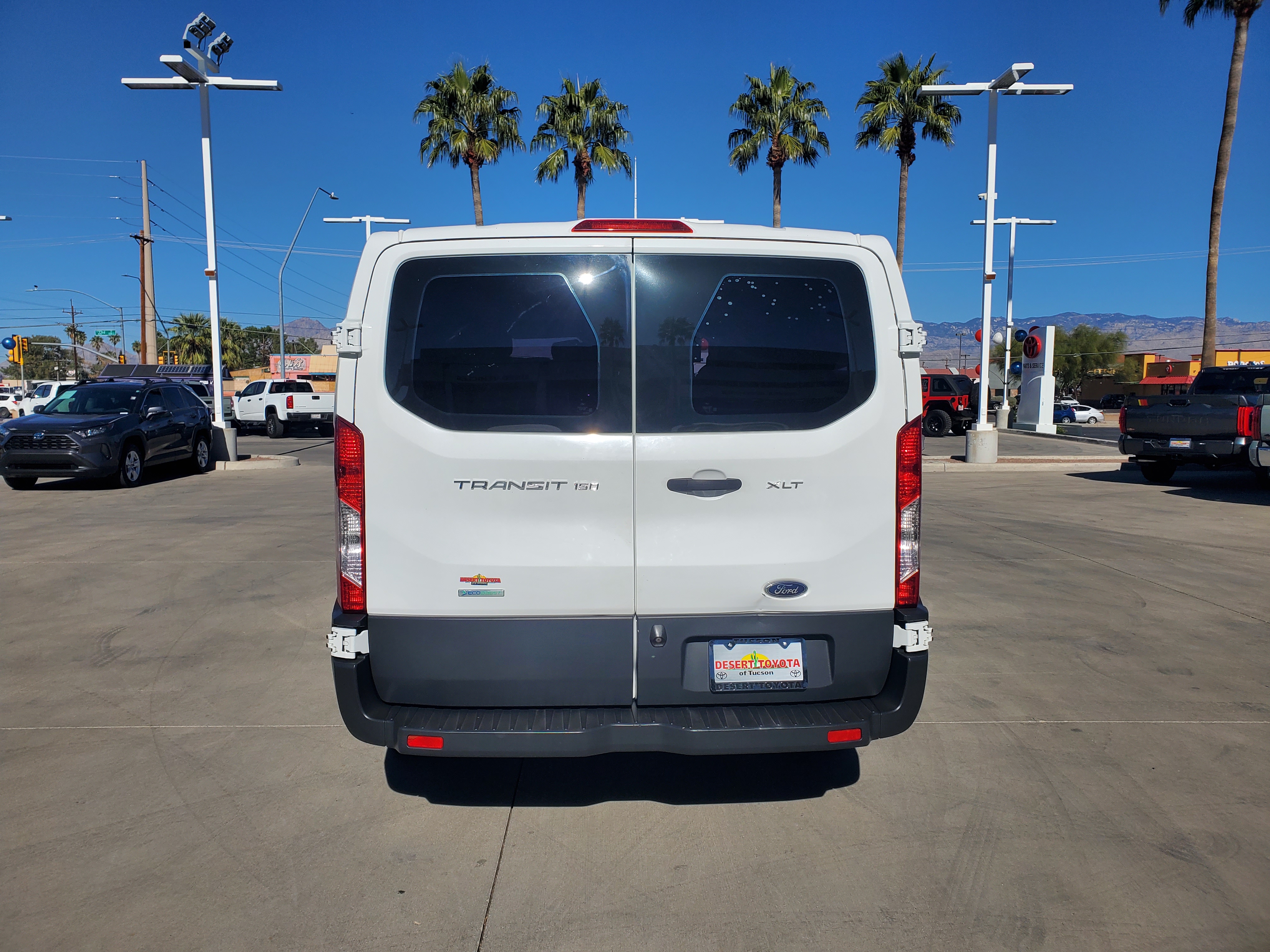 2016 Ford Transit-150 XLT 13