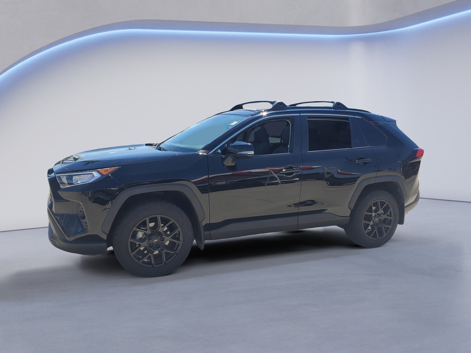 2019 Toyota RAV4 XLE 1