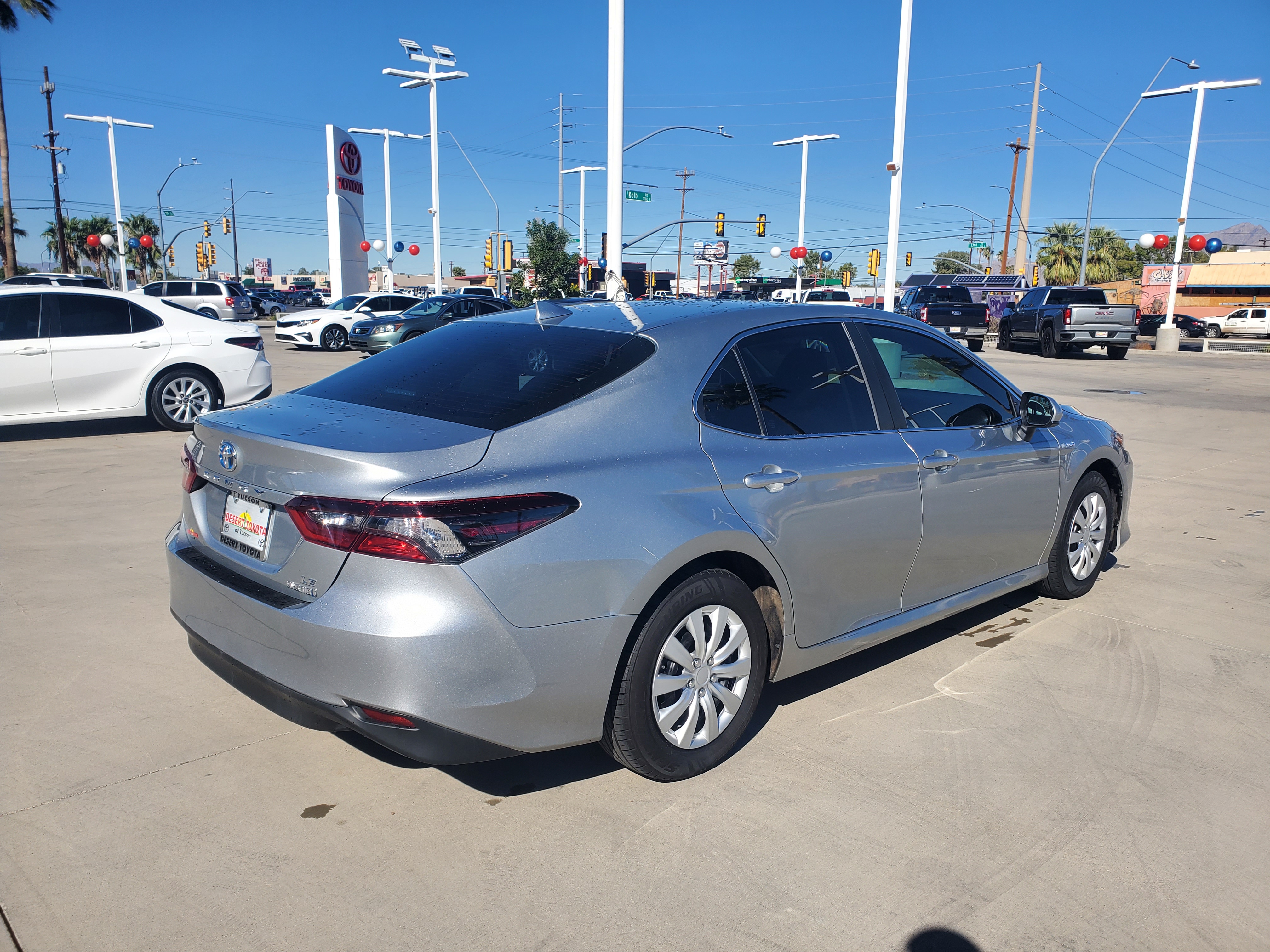 2021 Toyota Camry Hybrid LE 22