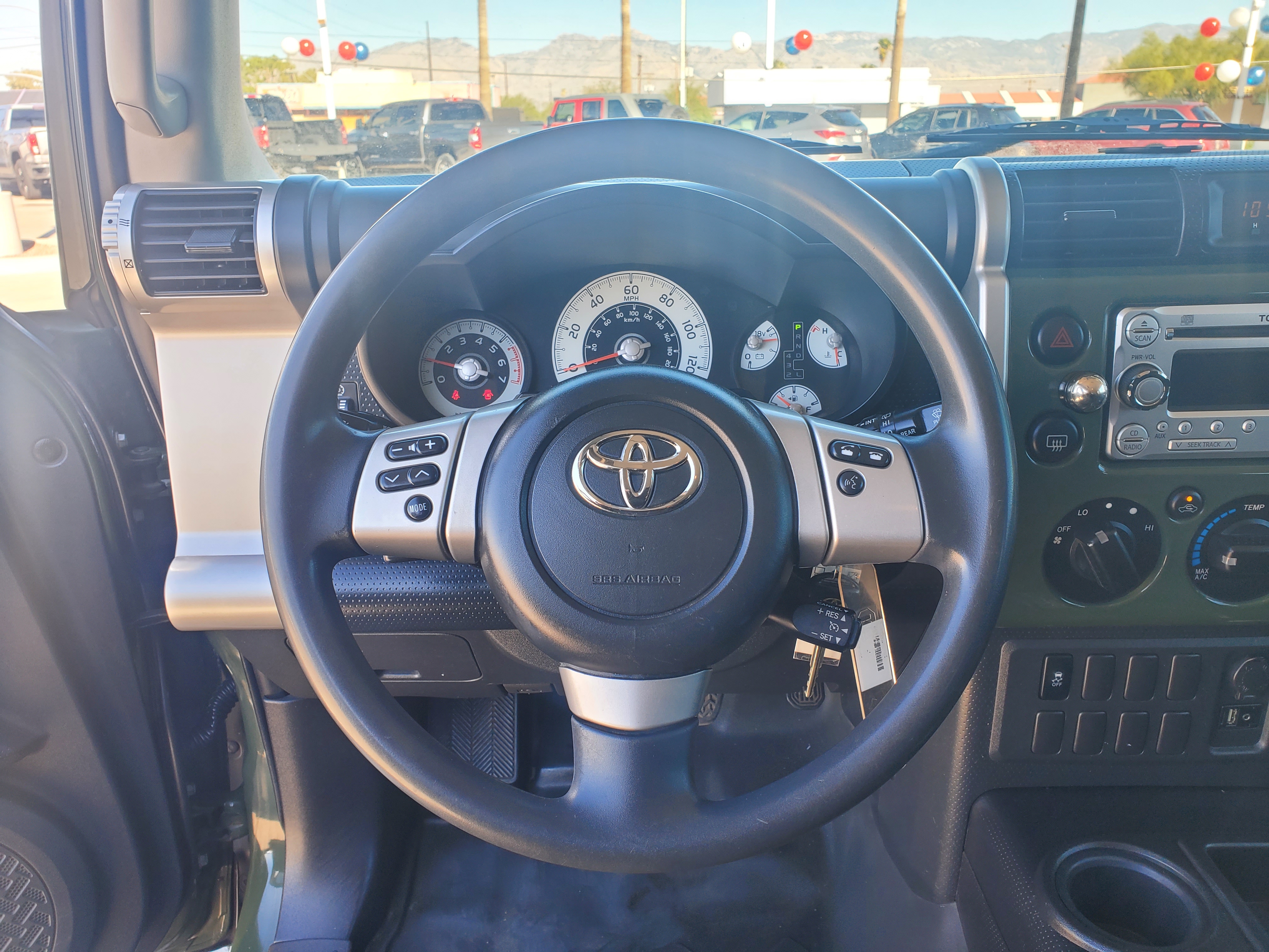 2011 Toyota FJ Cruiser Base 8